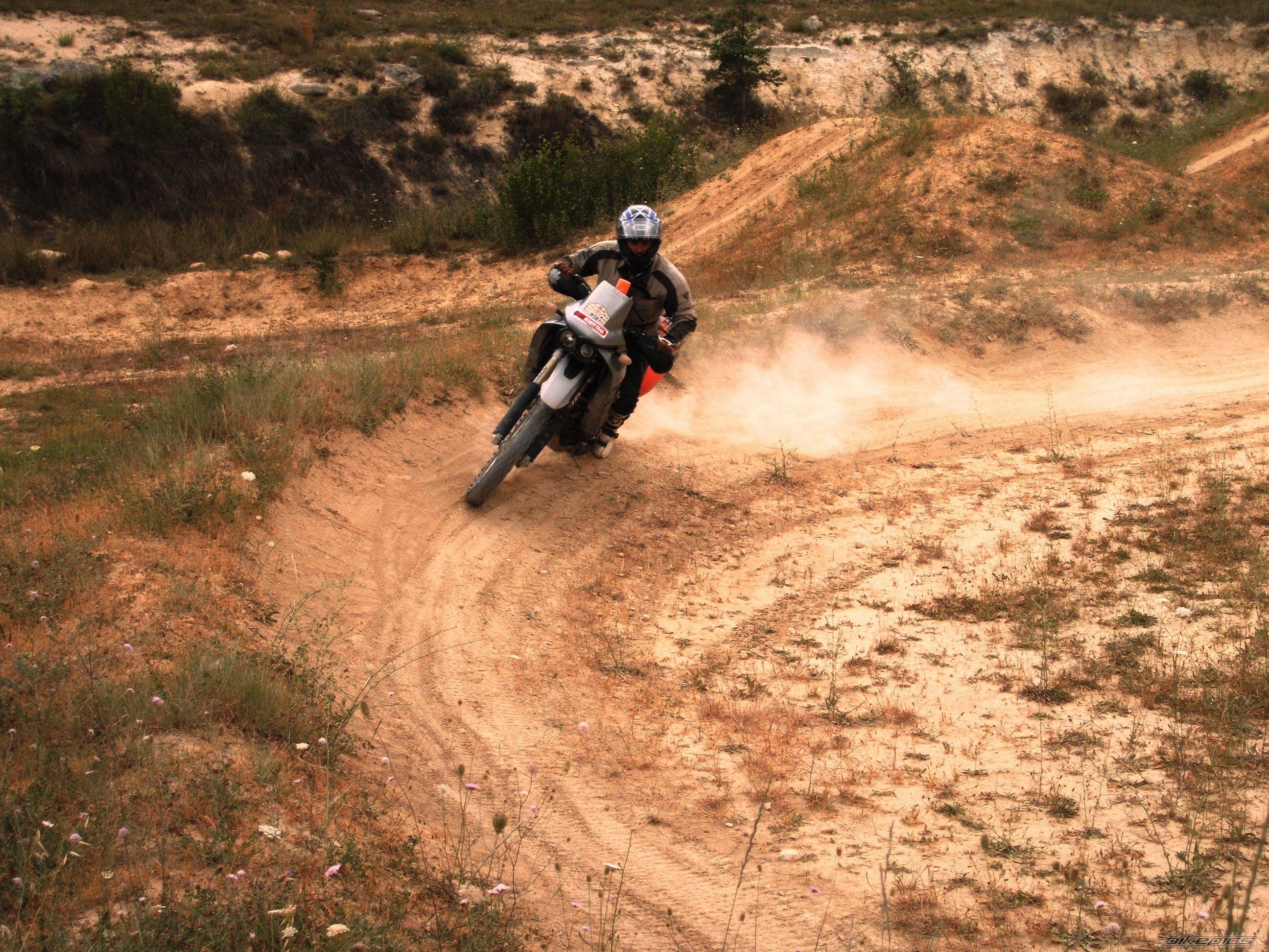 2002 KTM 640 ADVENTURE R | Picture 2432177 motorcycle photo