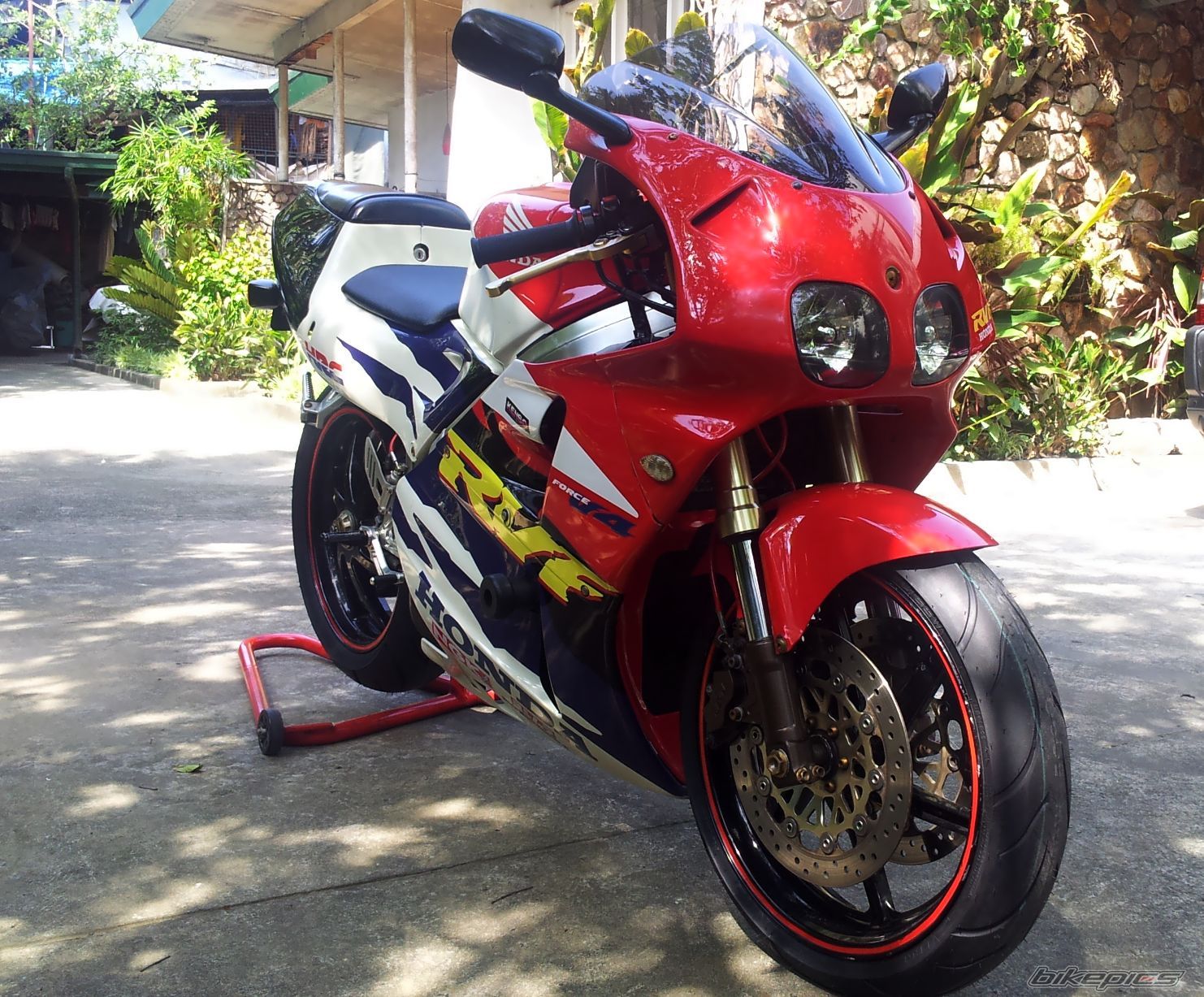 1998 HONDA RVF 400 | Picture 2433007 motorcycle photo