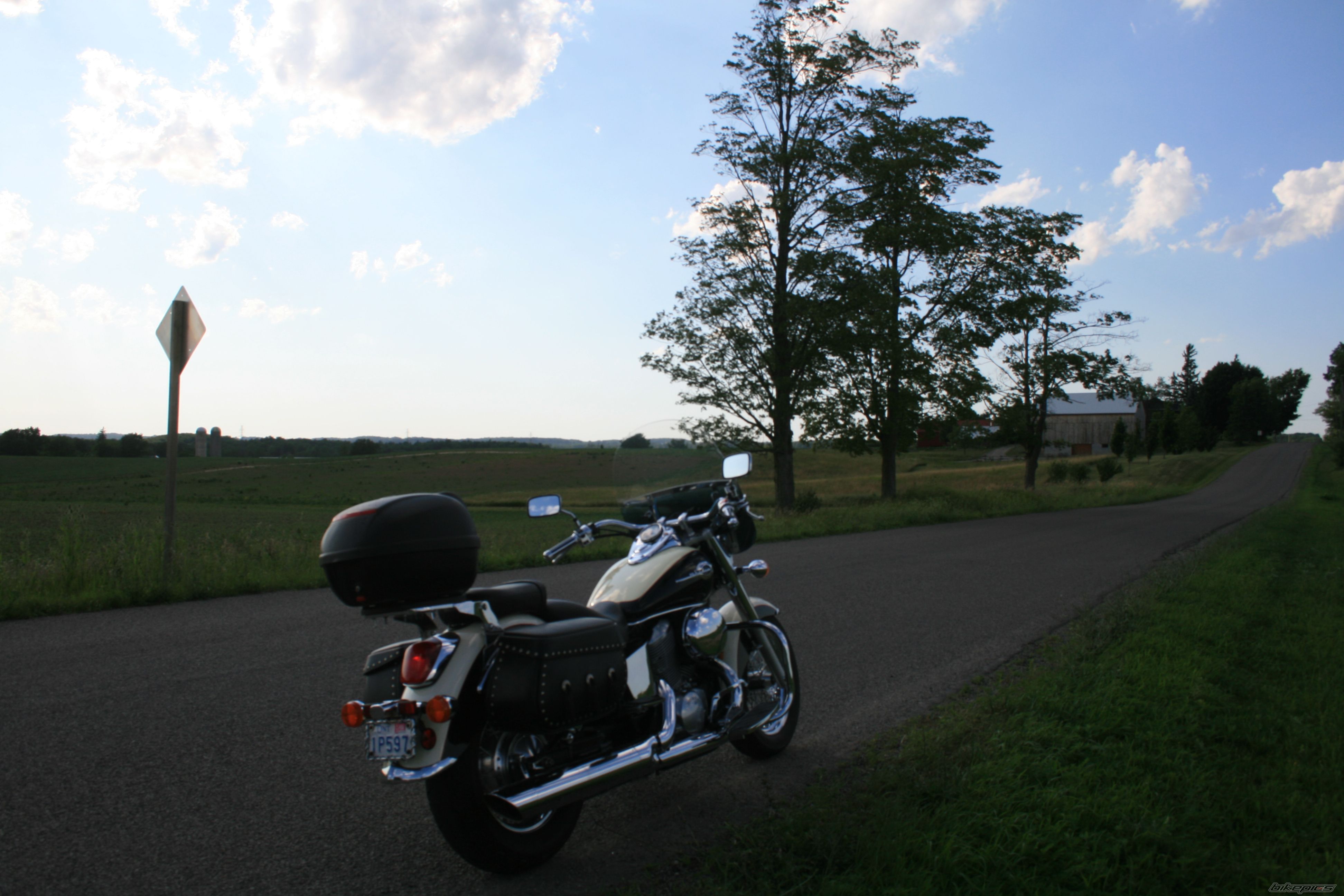 2000 HONDA SHADOW ACE 750 | Picture 2433253 motorcycle photo