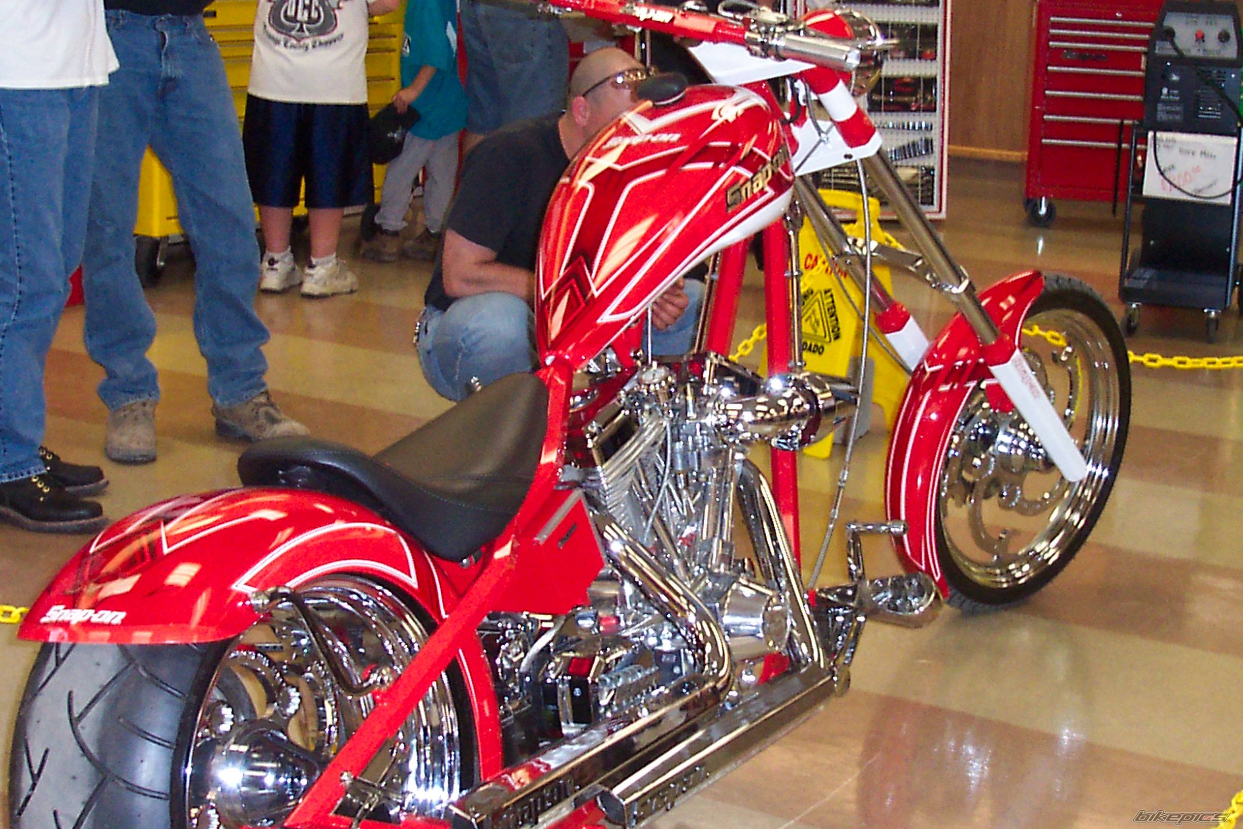 2004 HARLEY DAVIDSON CUSTOM | Picture 243410 motorcycle photo