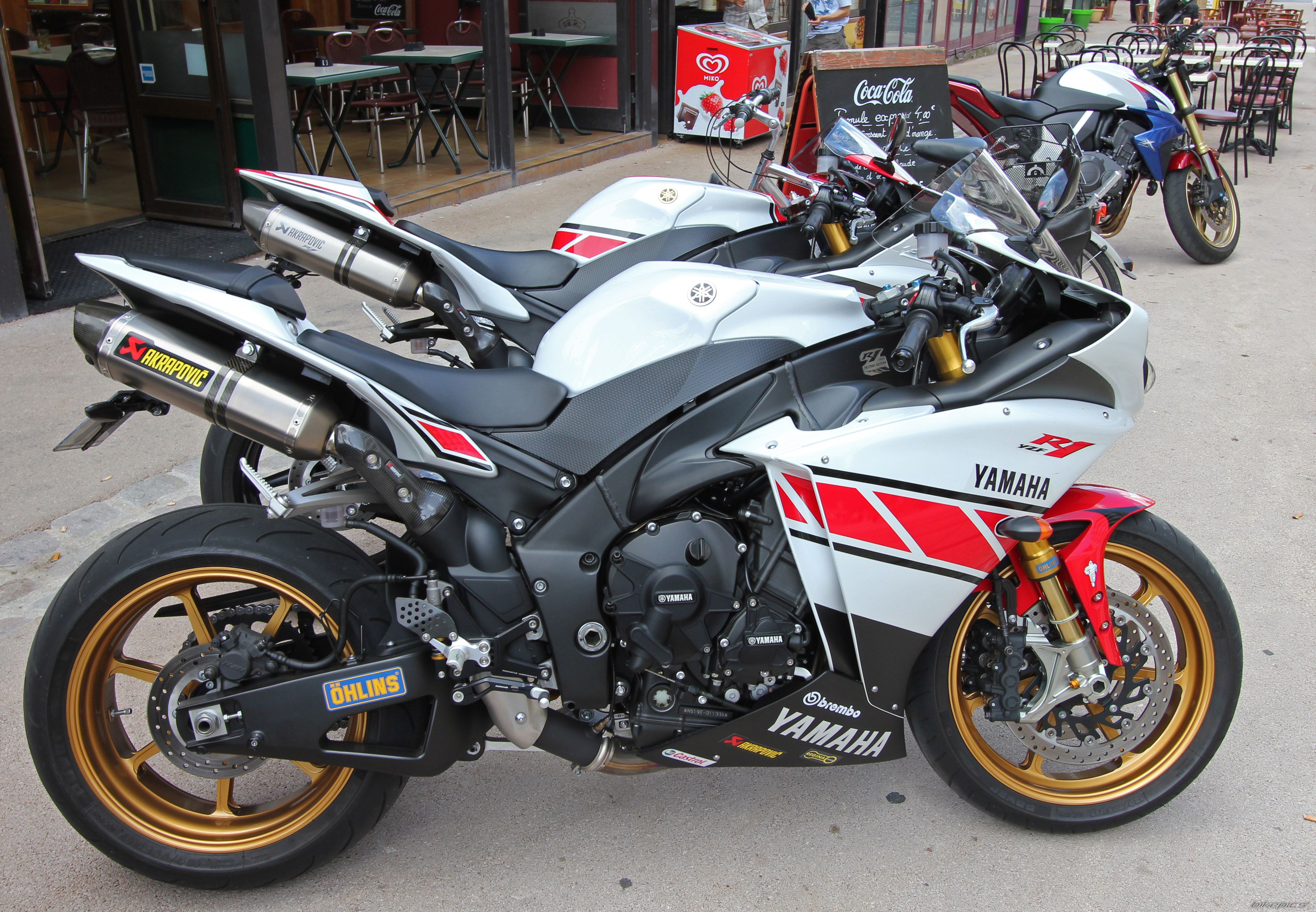 2012 YAMAHA YZF R1 | Picture 2435002 motorcycle photo