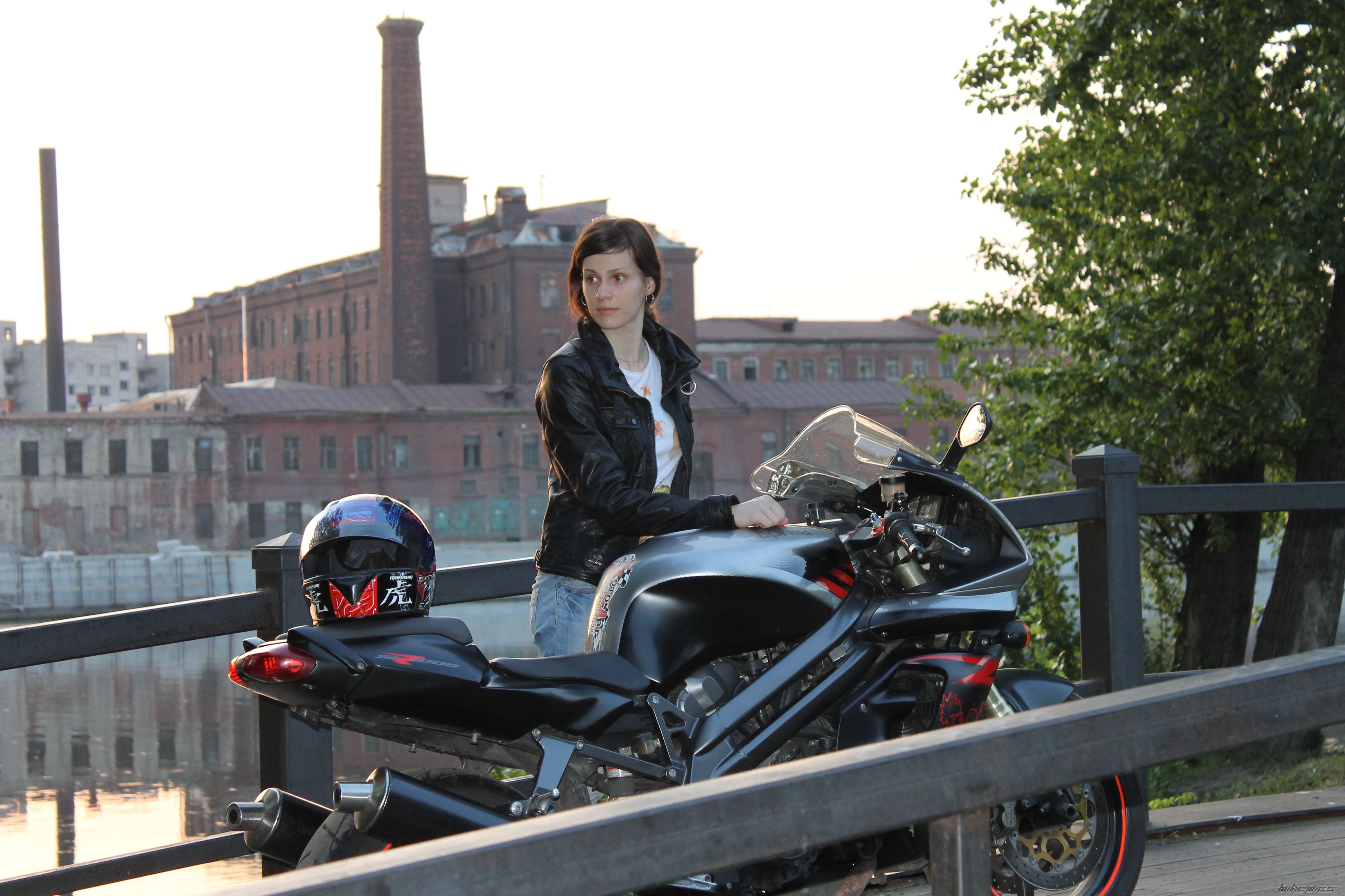 2002 APRILIA SL1000 | Picture 2435150 motorcycle photo