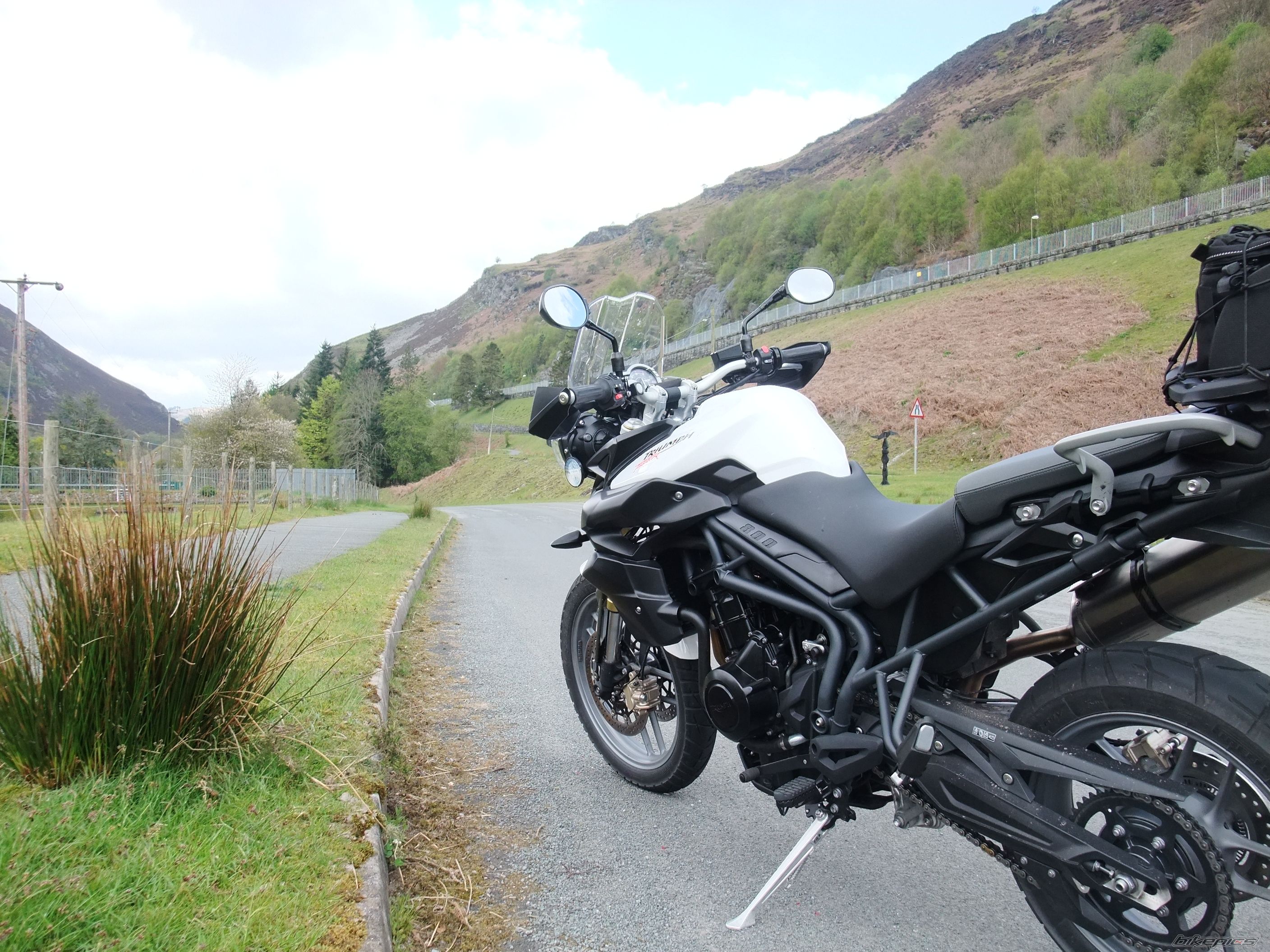 2011 TRIUMPH TIGER 800 | Picture 2437095 motorcycle photo