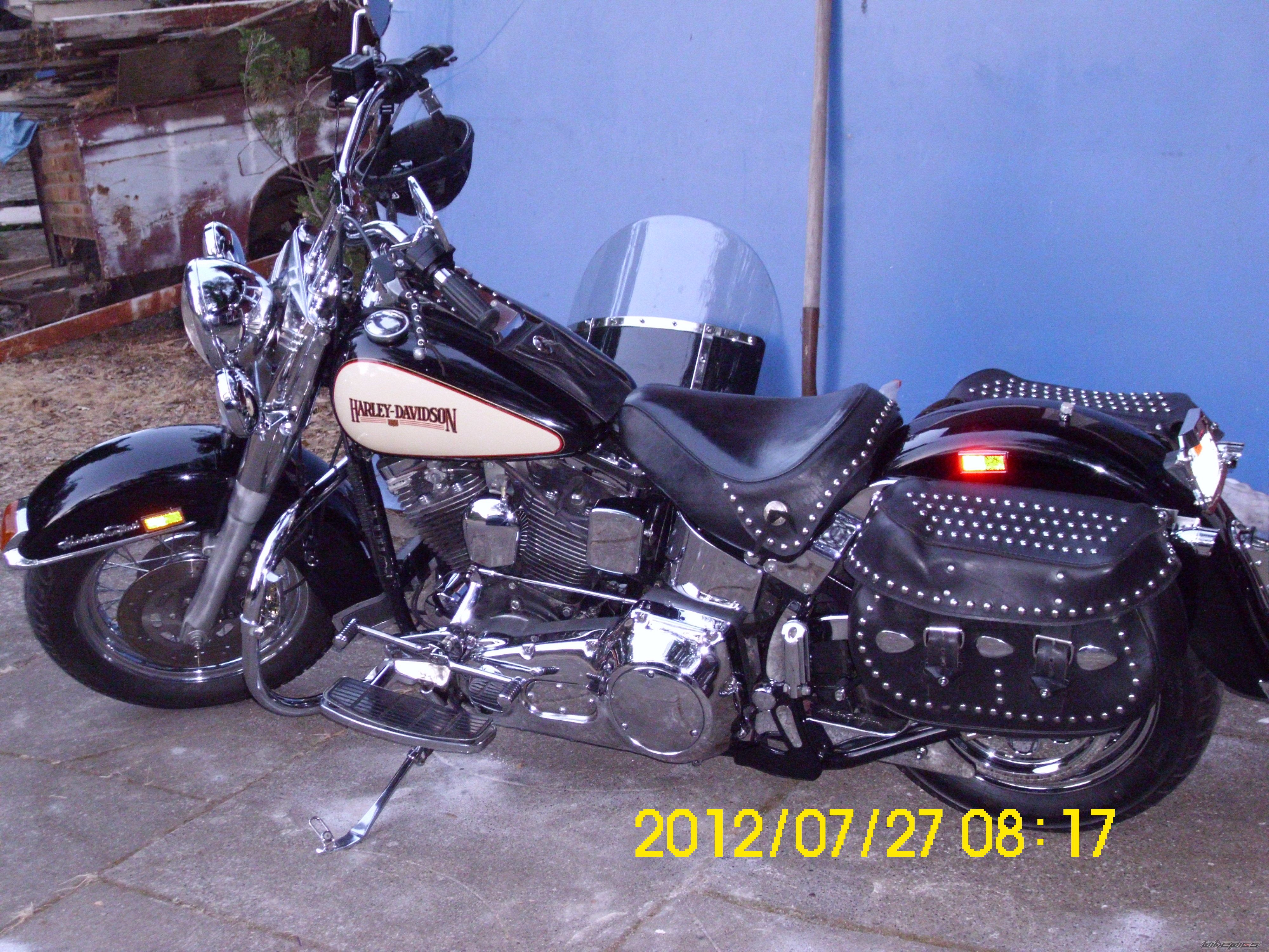 1989 HARLEY DAVIDSON FLSTC | Picture 2440213 motorcycle photo