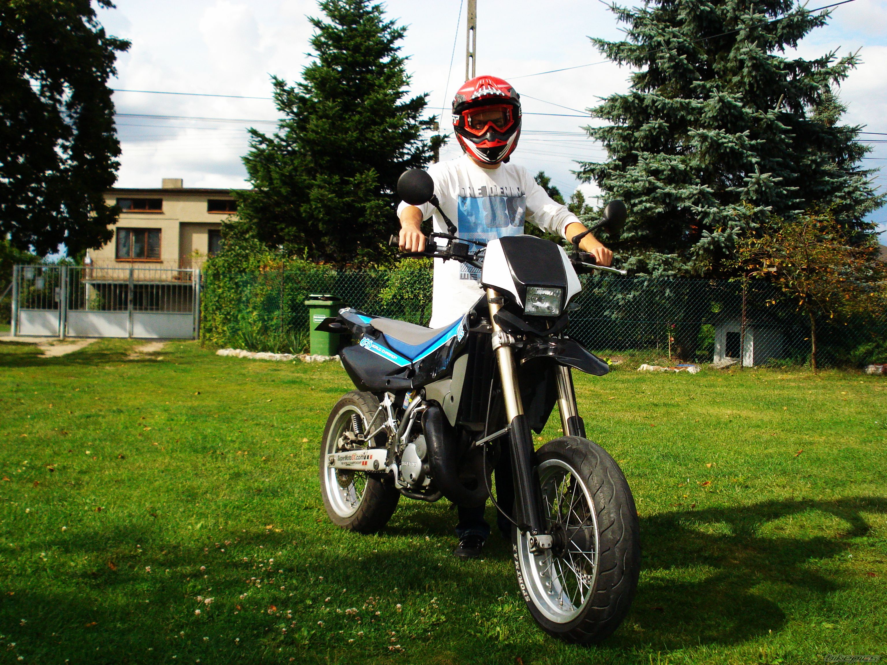 2004 HUSQVARNA SM 125 S | Picture 2440396 motorcycle photo