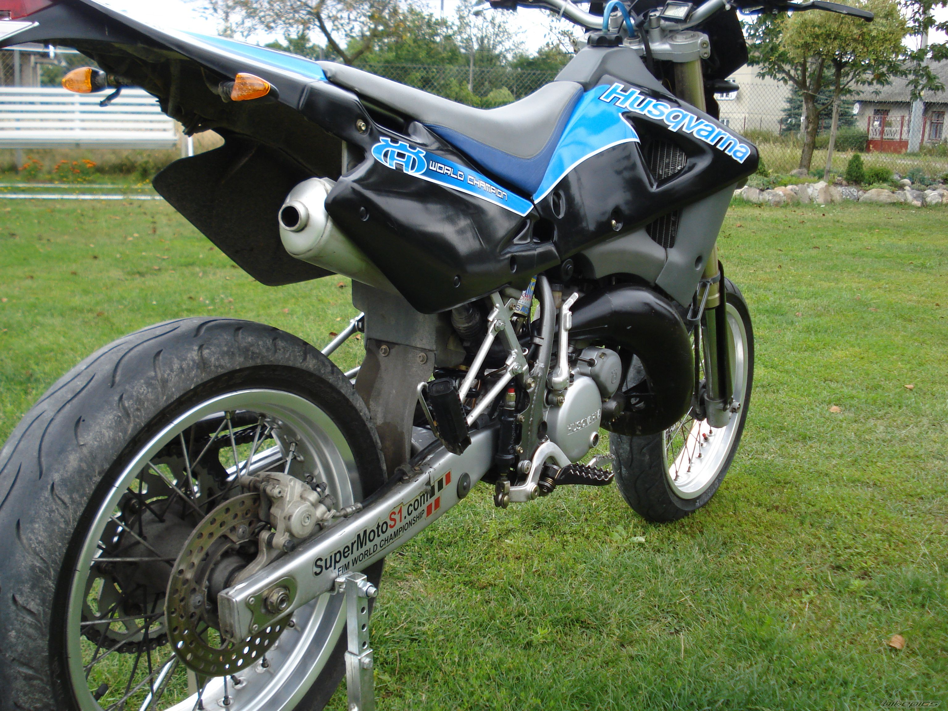 2004 HUSQVARNA SM 125 S | Picture 2440408 motorcycle photo