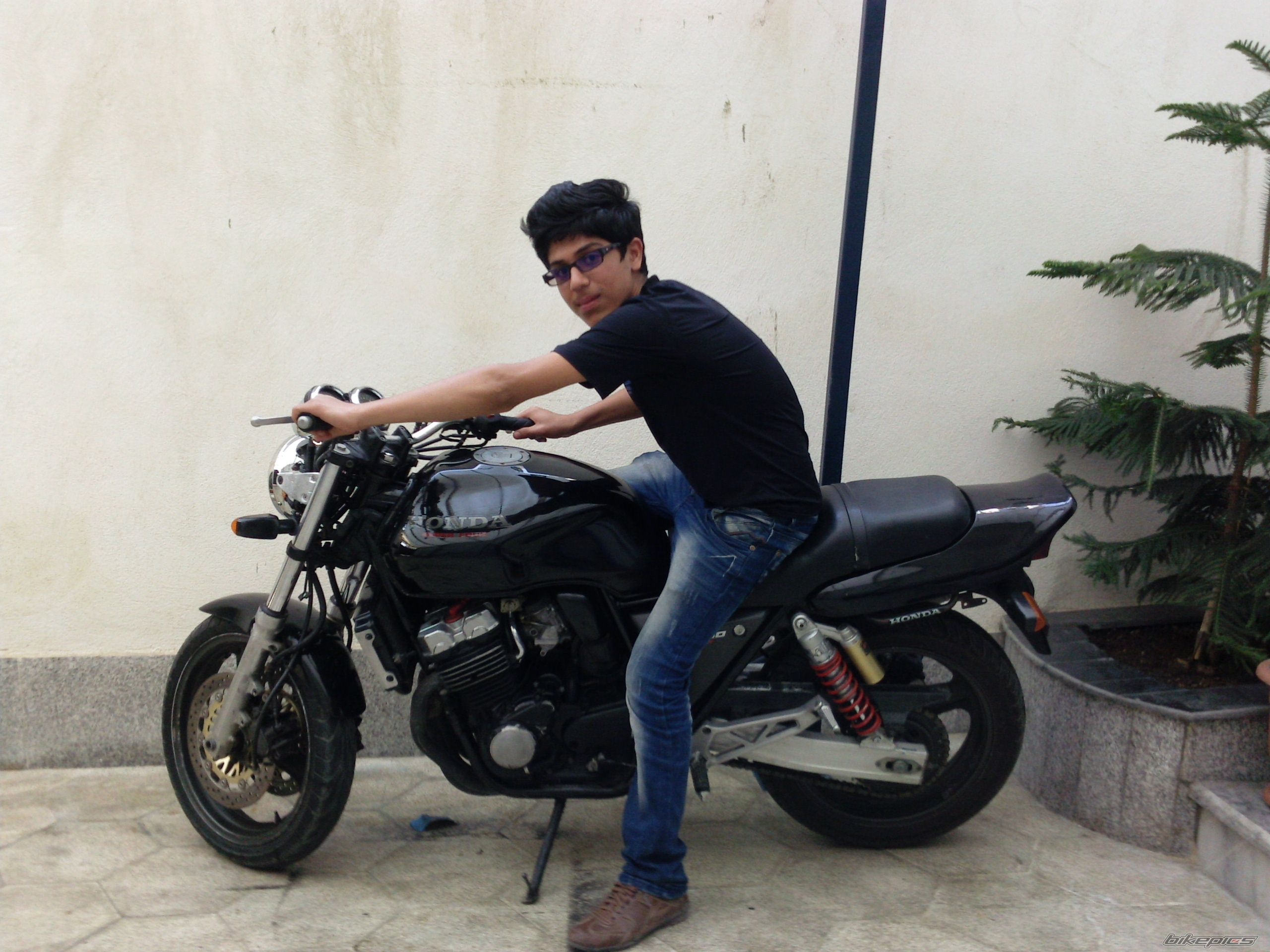    | Picture 2440583 motorcycle photo