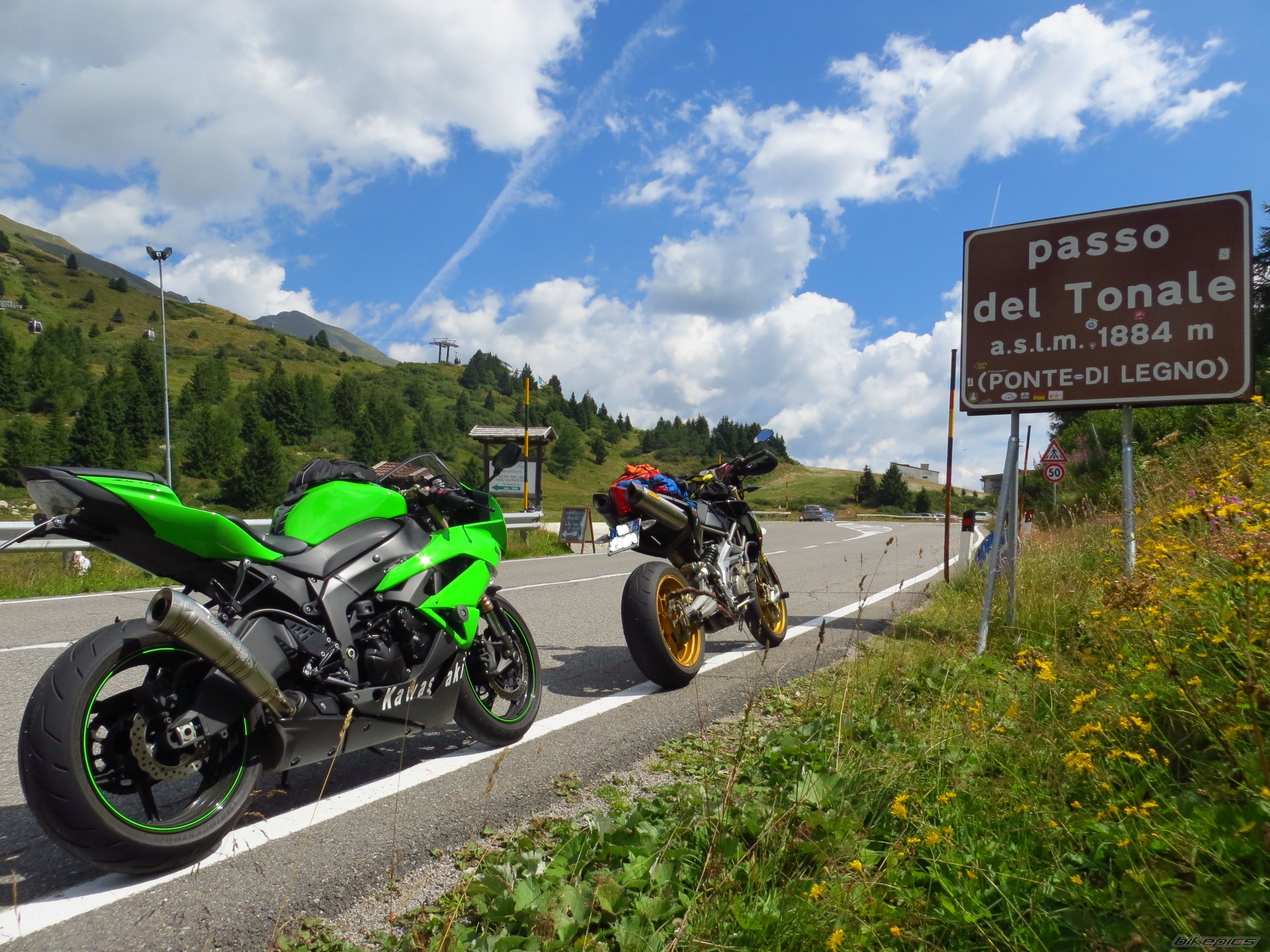 2009 APRILIA SMV 750 DORSODURO | Picture 2441087 motorcycle photo