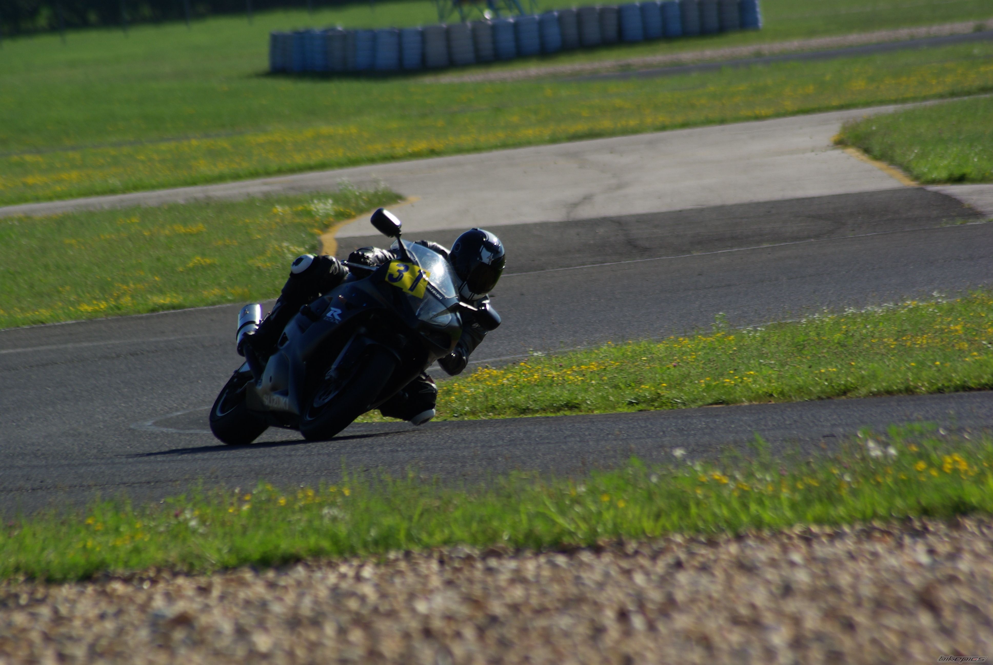 2001 SUZUKI GSX R 600 | Picture 2442190 motorcycle photo
