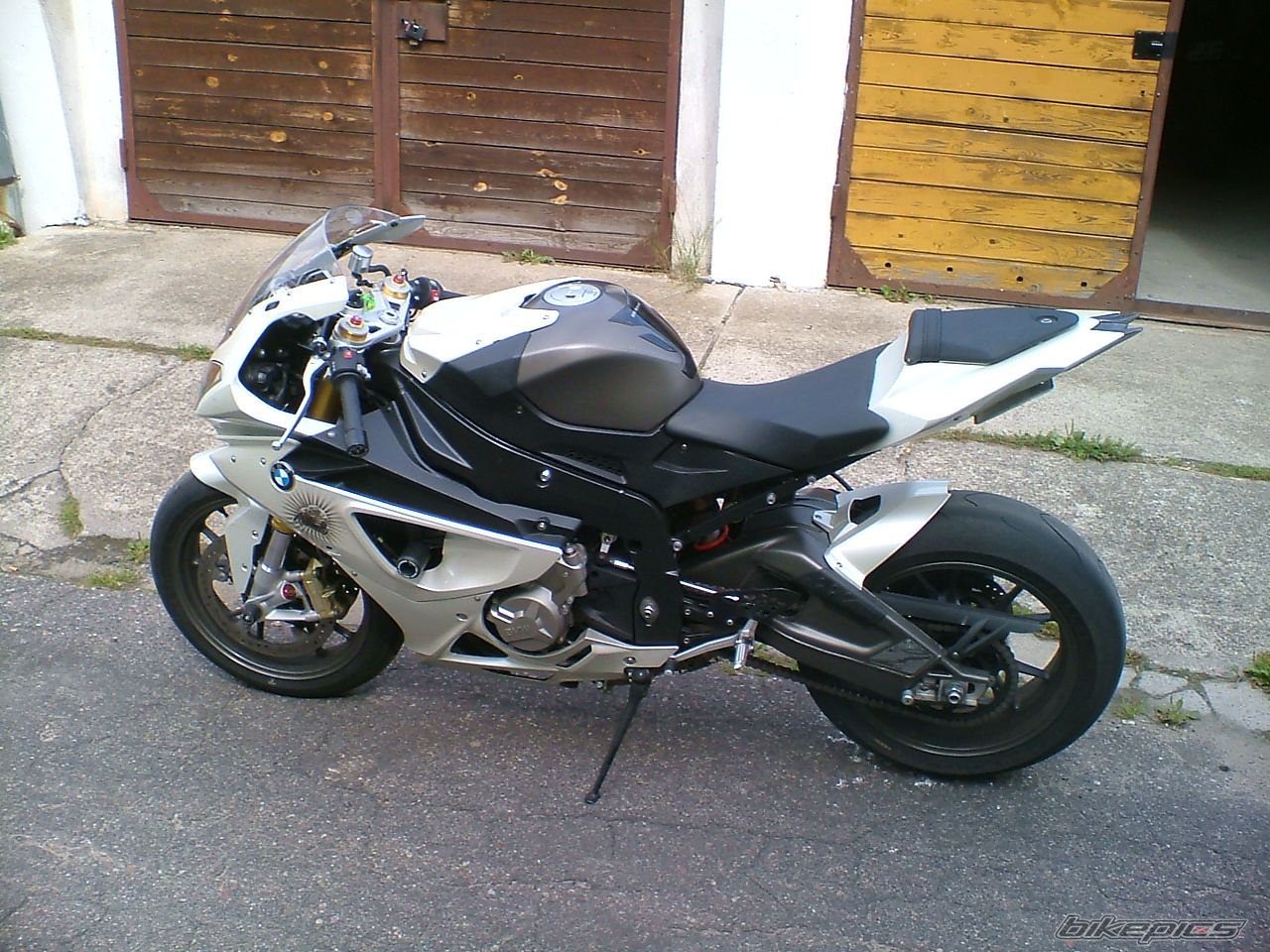 2010 BMW S 1000 RR | Picture 2442909 motorcycle photo