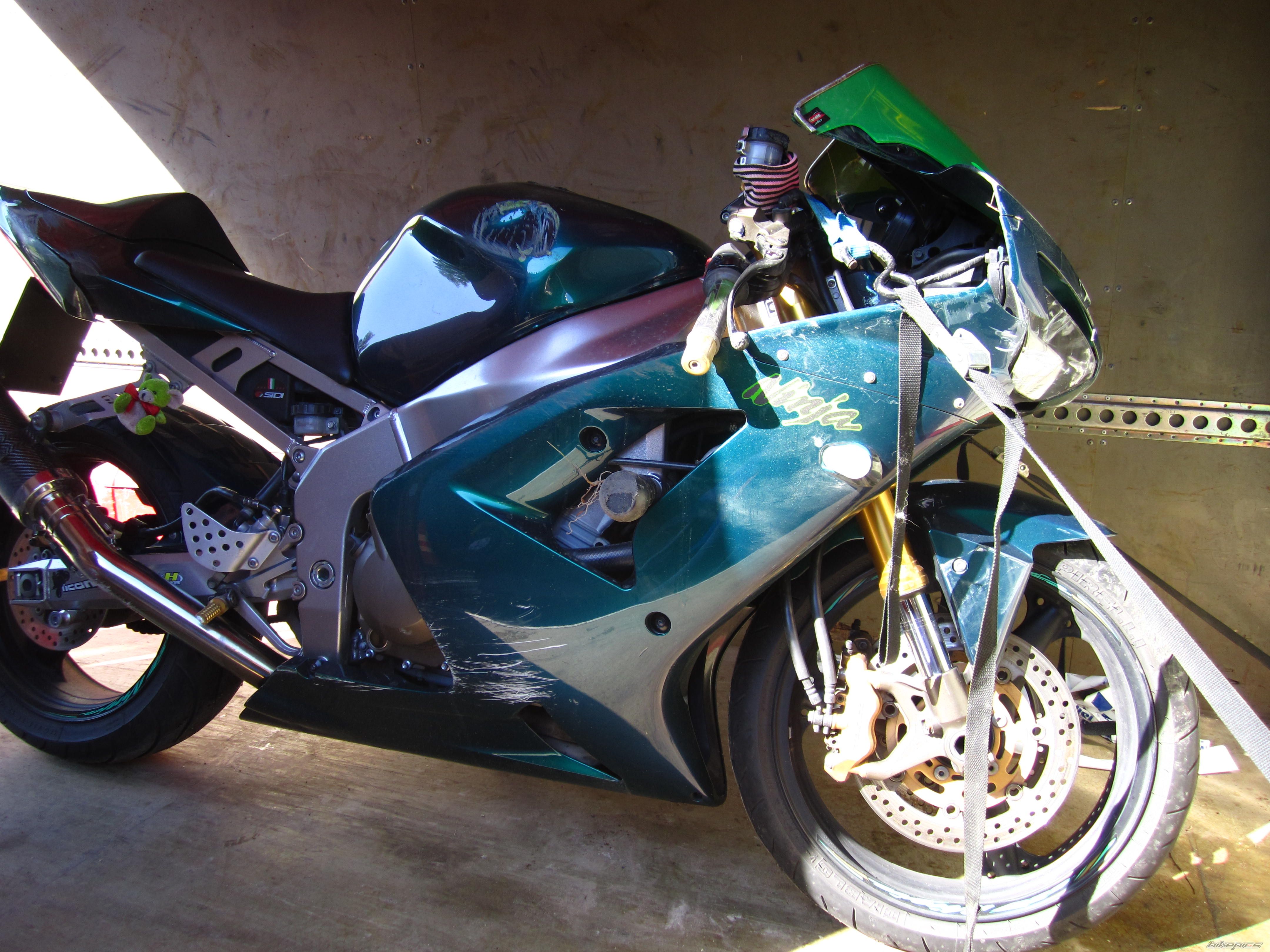 2004 KAWASAKI ZX 6R | Picture 2444458 motorcycle photo