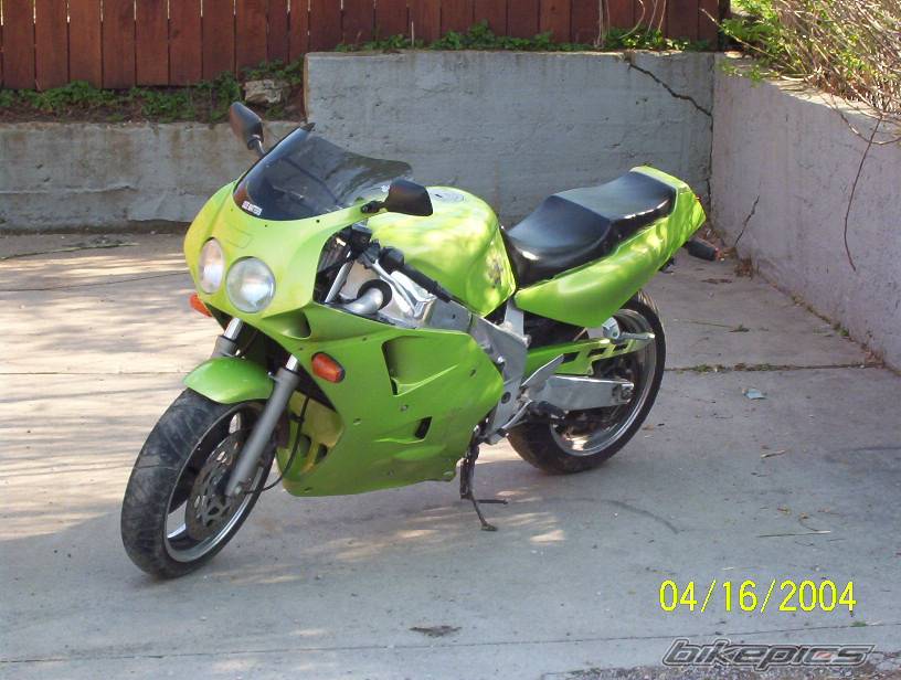 1990 YAMAHA FZR 1000 | Picture 244580 motorcycle photo