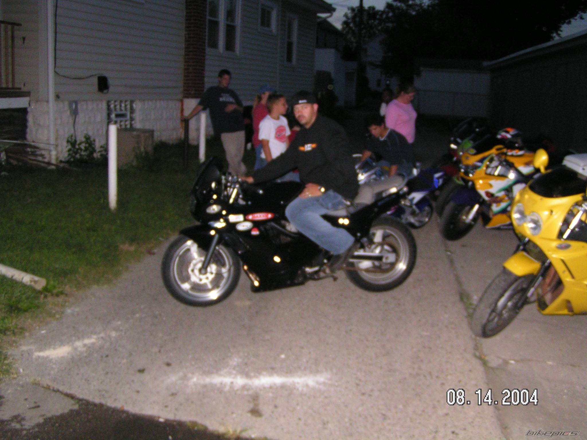 1990 YAMAHA FZR 1000 | Picture 244590 motorcycle photo