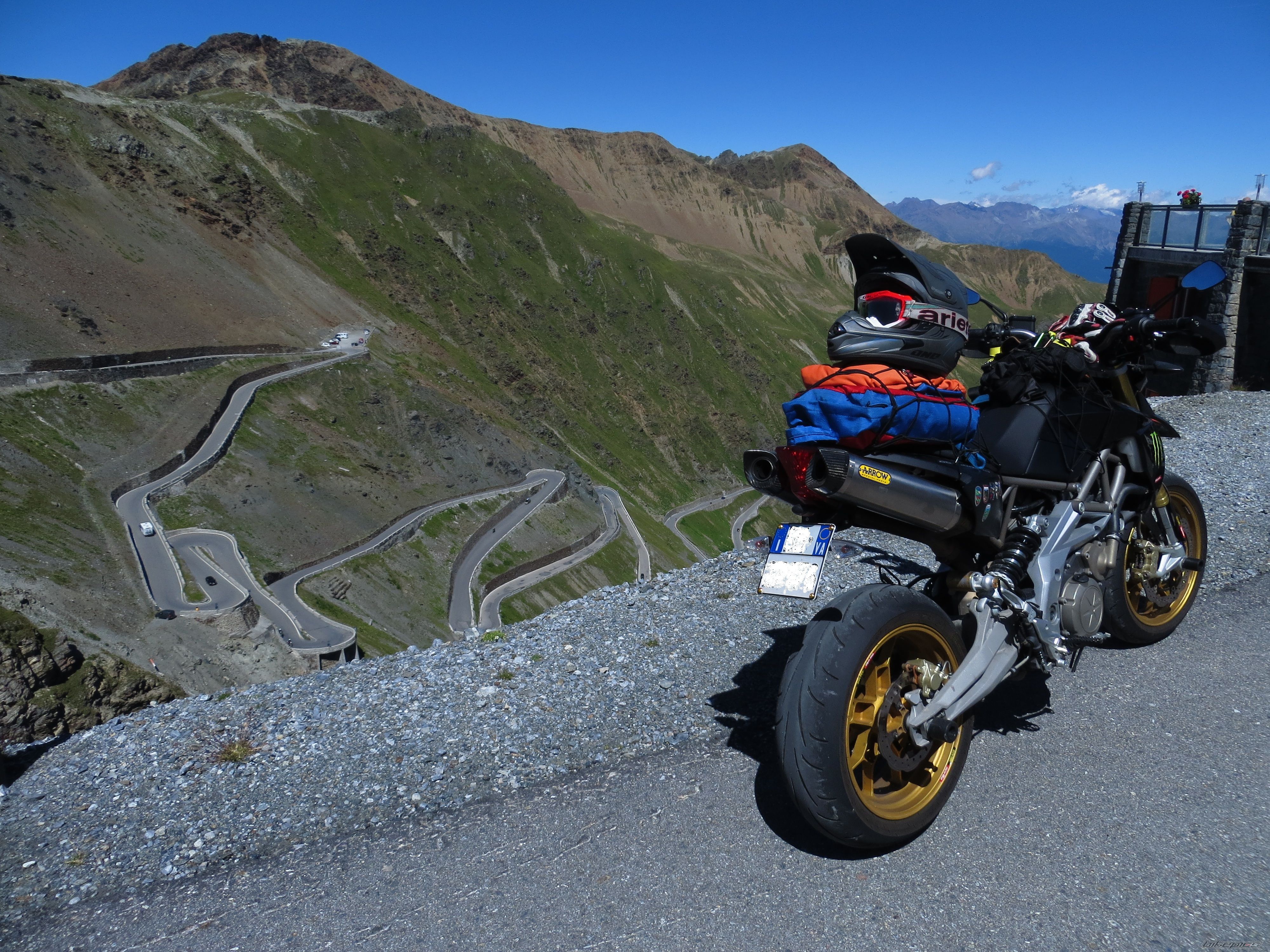 2009 APRILIA SMV 750 DORSODURO | Picture 2447635 motorcycle photo