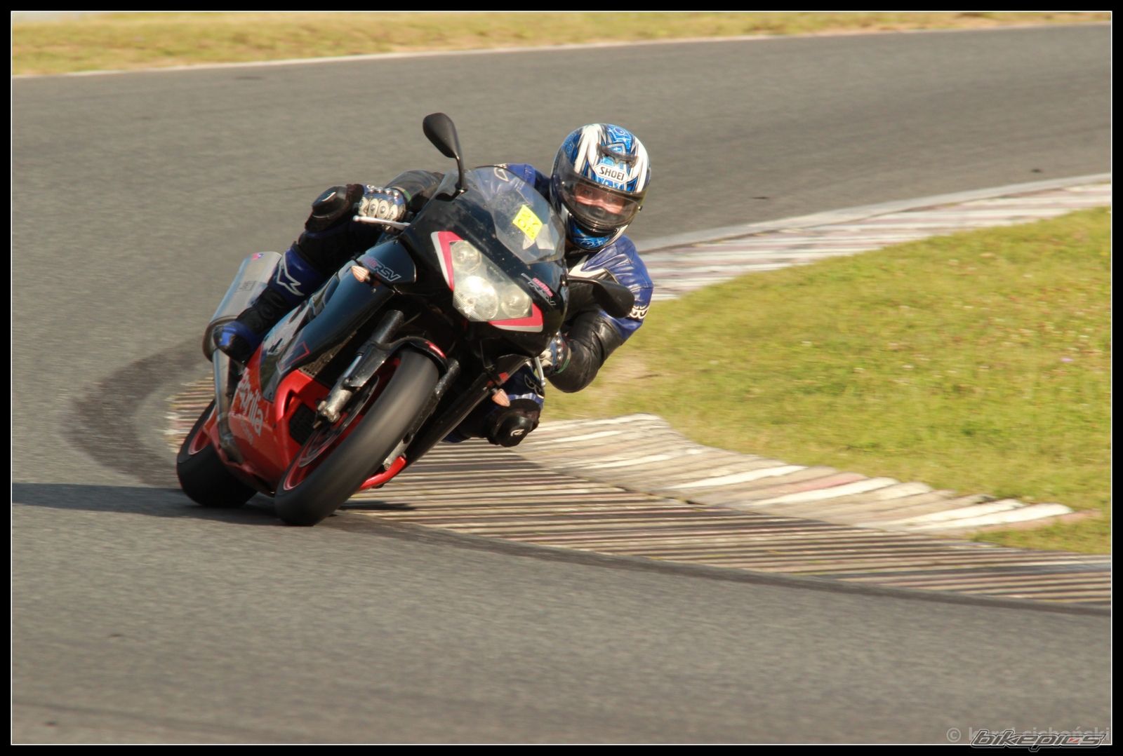 2001 APRILIA RSV 1000 MILLE | Picture 2448910 motorcycle photo