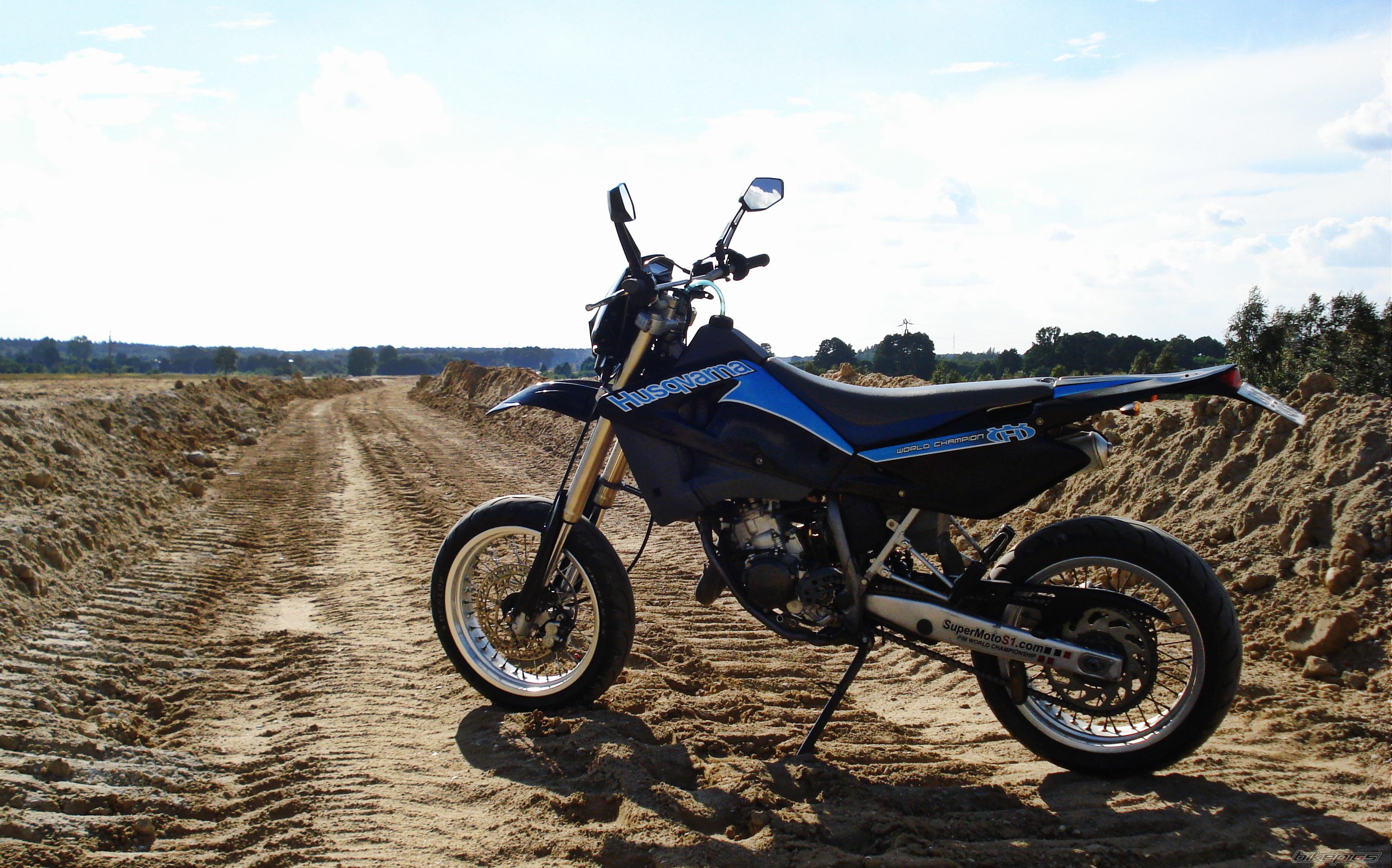 2004 HUSQVARNA SM 125 S | Picture 2448911 motorcycle photo