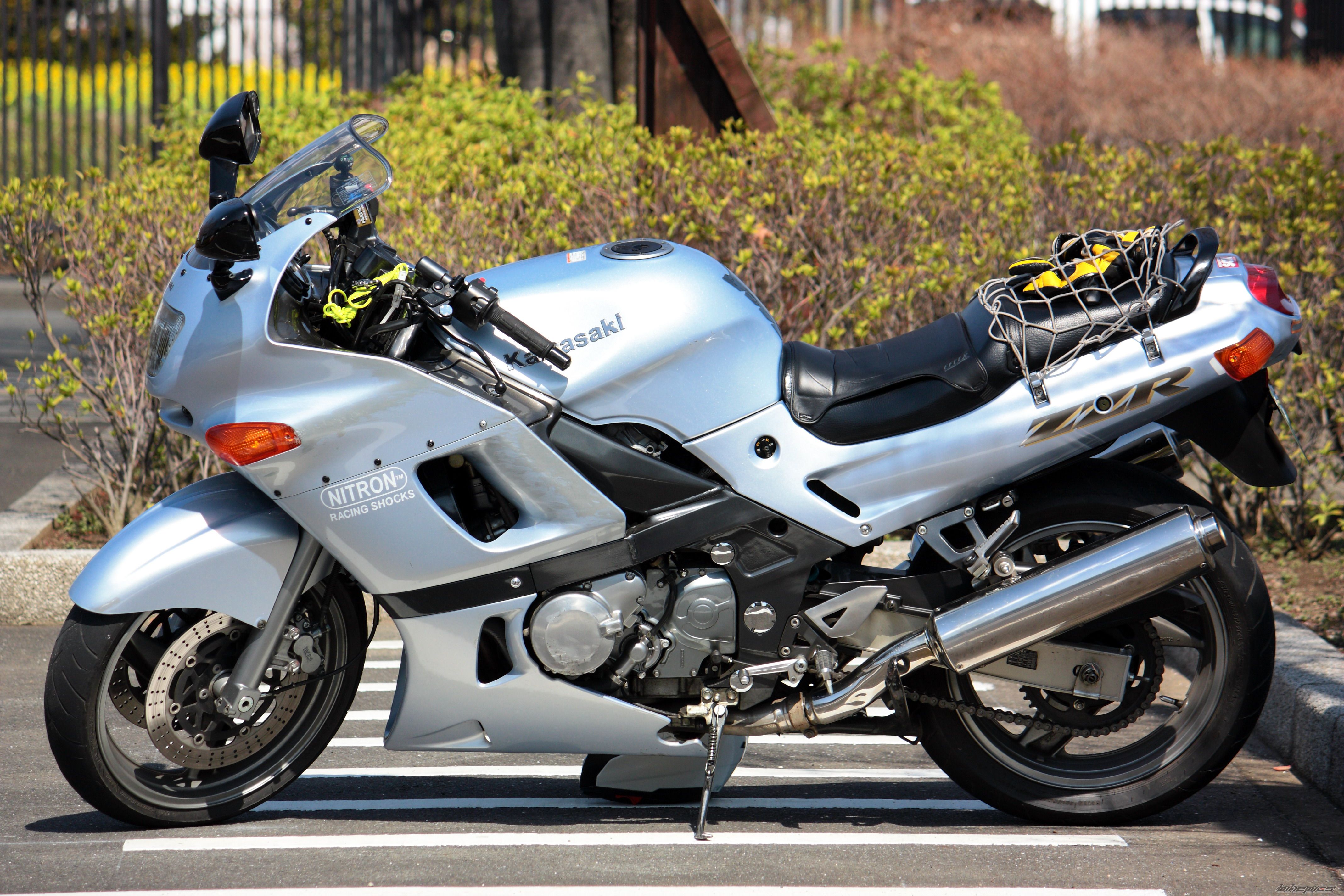 2003 KAWASAKI ZZR 400 | Picture 2452832 motorcycle photo
