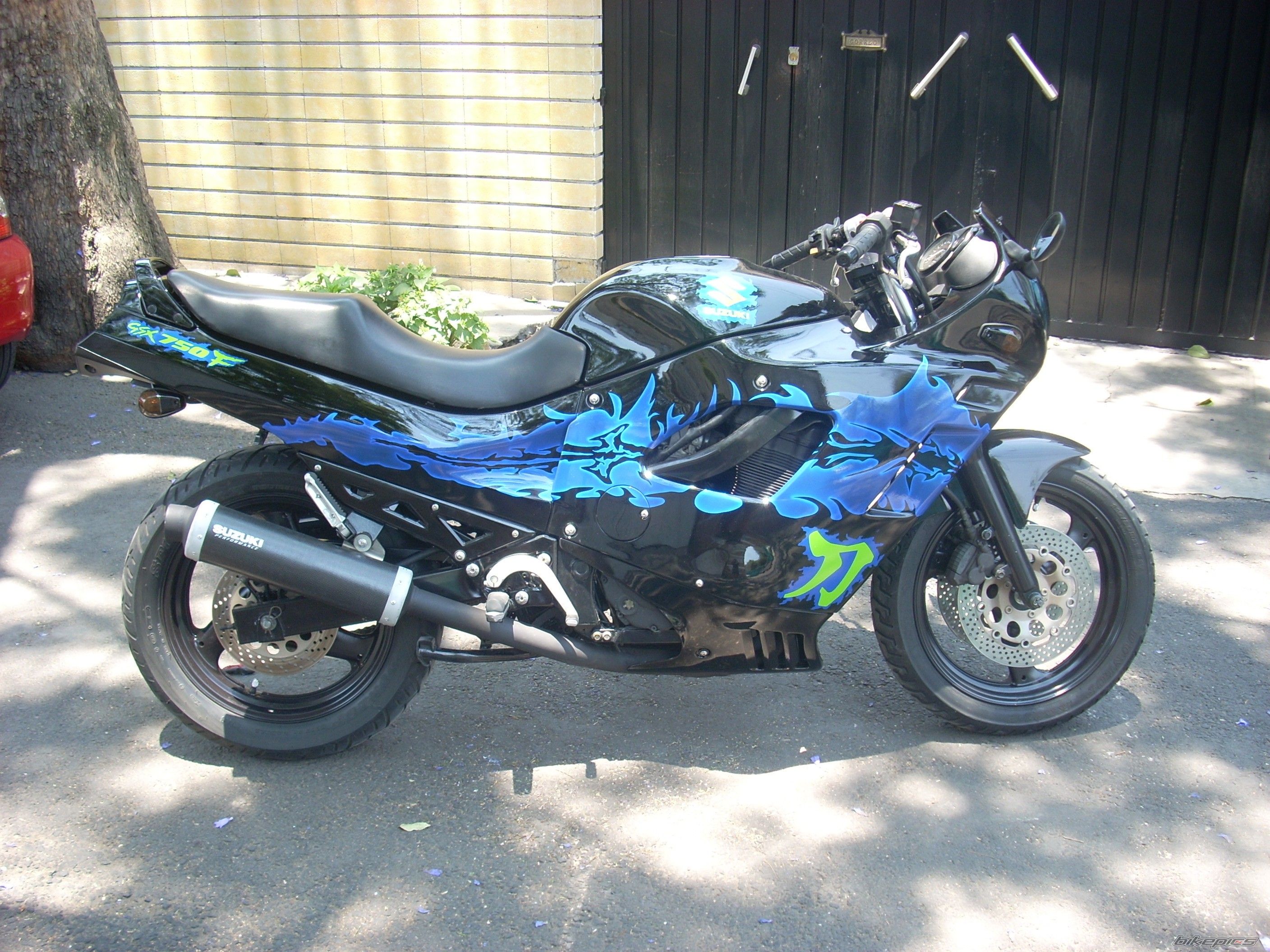 1990 SUZUKI GSX 750F | Picture 2452845 motorcycle photo