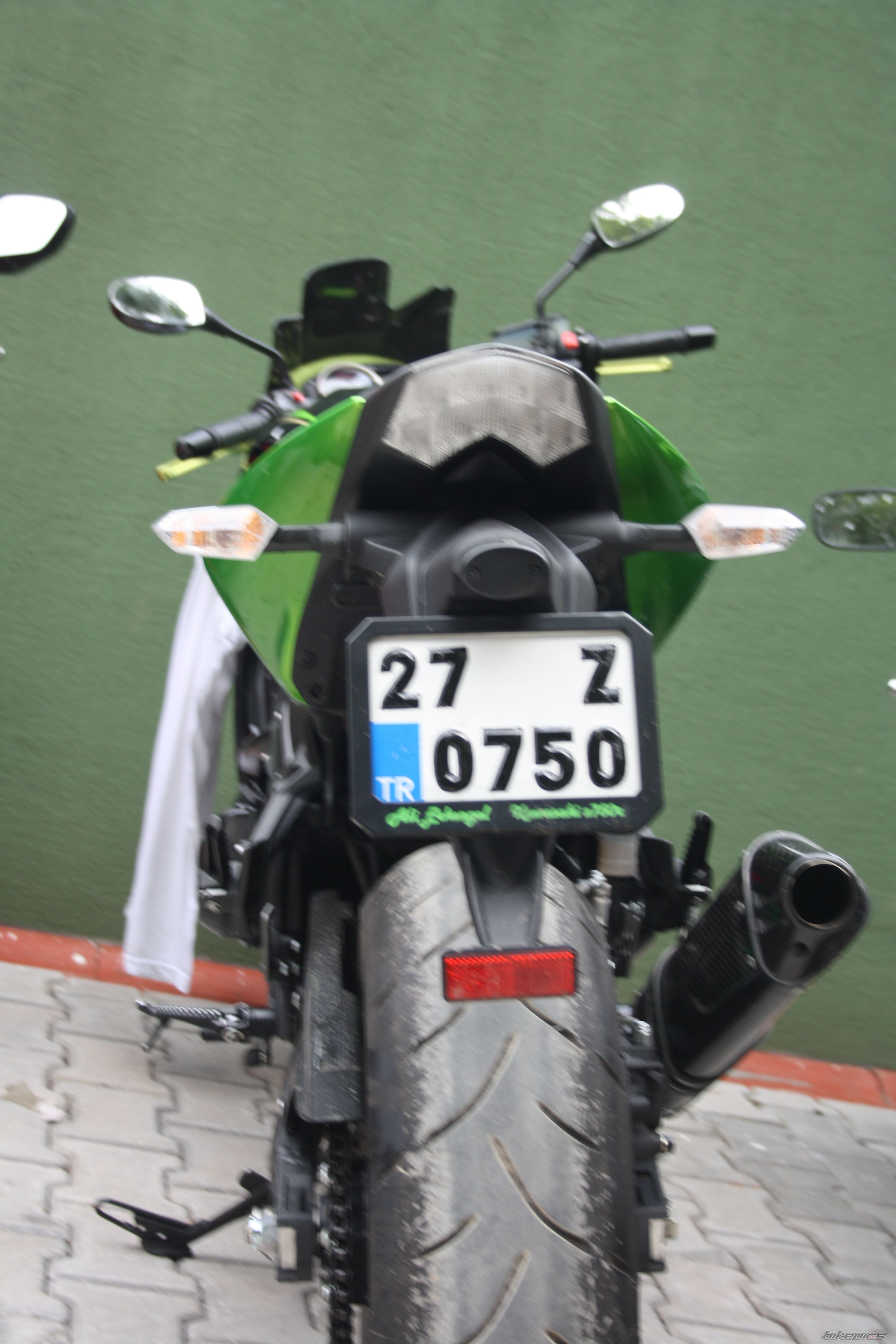 2011 KAWASAKI Z 750 R | Picture 2456853 motorcycle photo