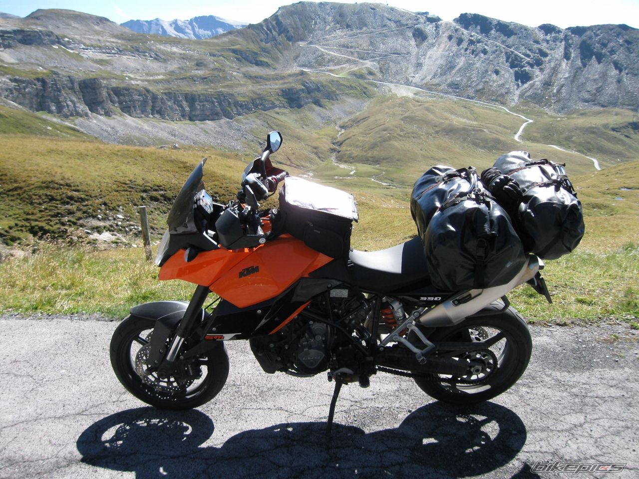 2012 KTM 990 SUPERMOTO | Picture 2458439 motorcycle photo