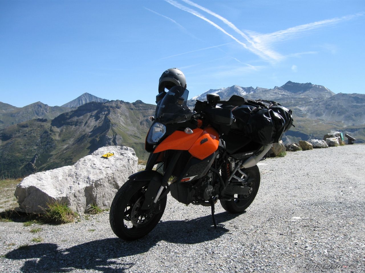 2012 KTM 990 SUPERMOTO | Picture 2458440 motorcycle photo