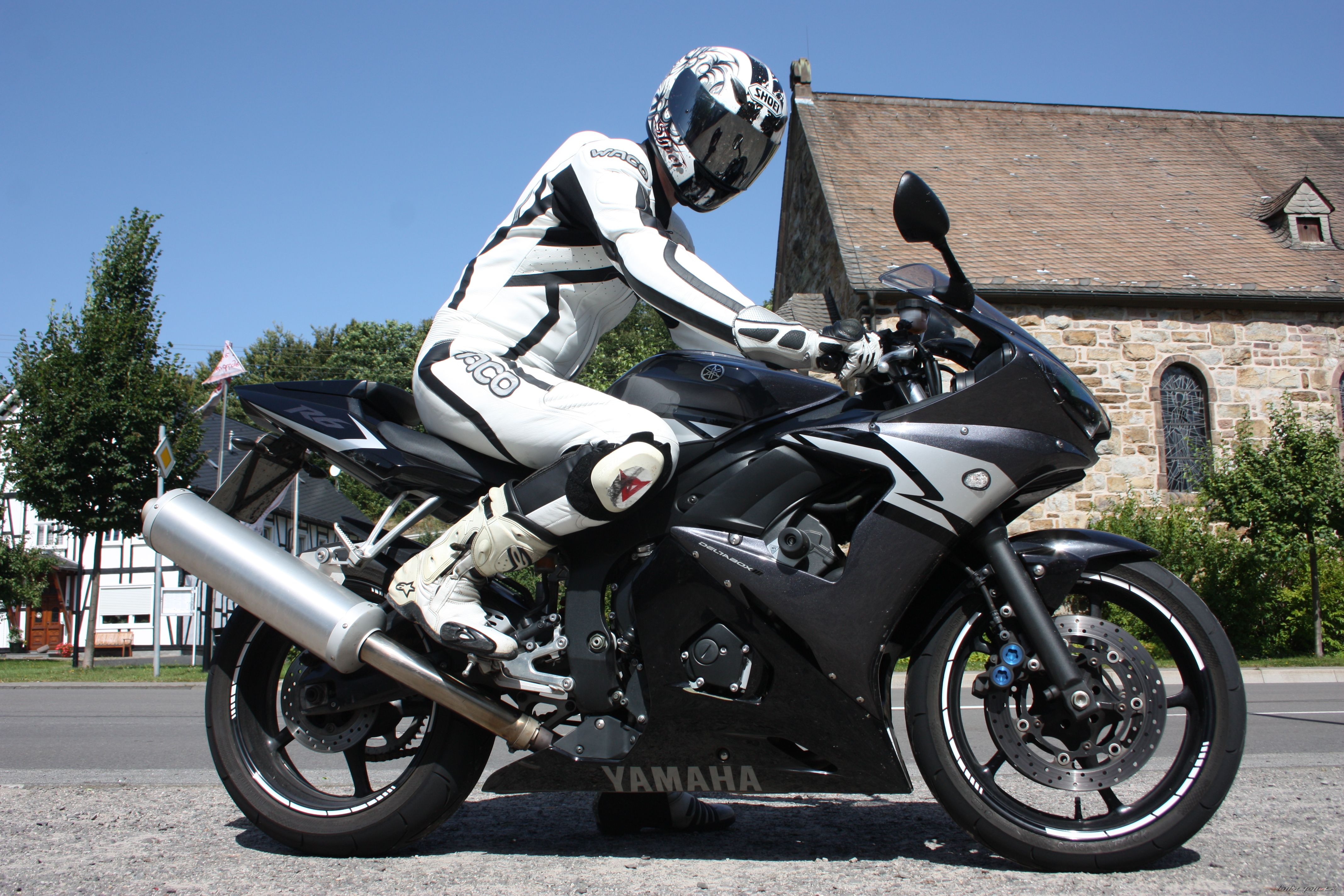 2004 YAMAHA YZF R6 | Picture 2458739 motorcycle photo