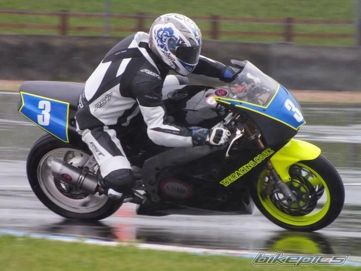 1992 KAWASAKI ZXR 400 | Picture 2459908 motorcycle photo
