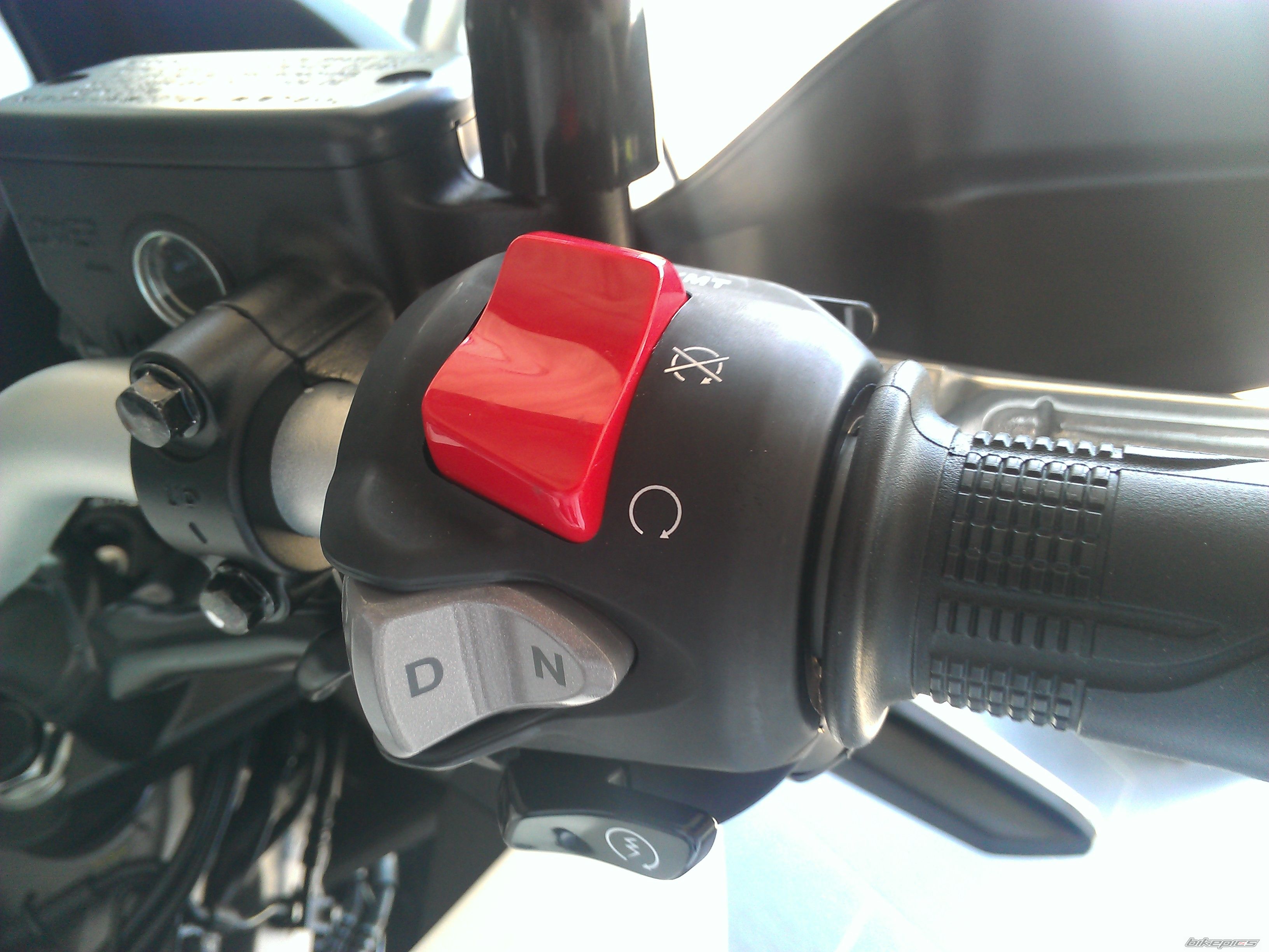 2012 HONDA CROSSTOURER | Picture 2460521 motorcycle photo