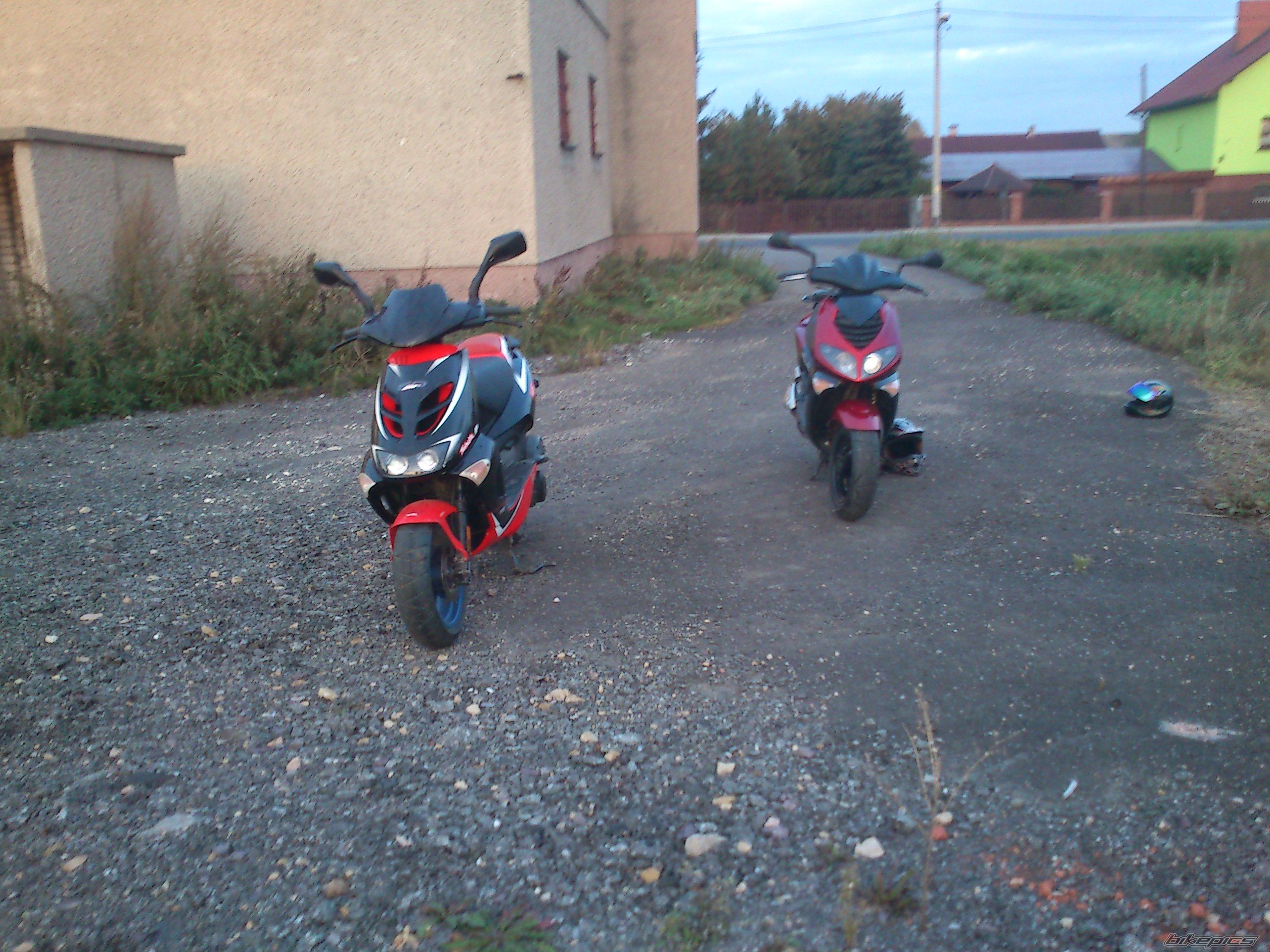2000 APRILIA SR | Picture 2461100 motorcycle photo