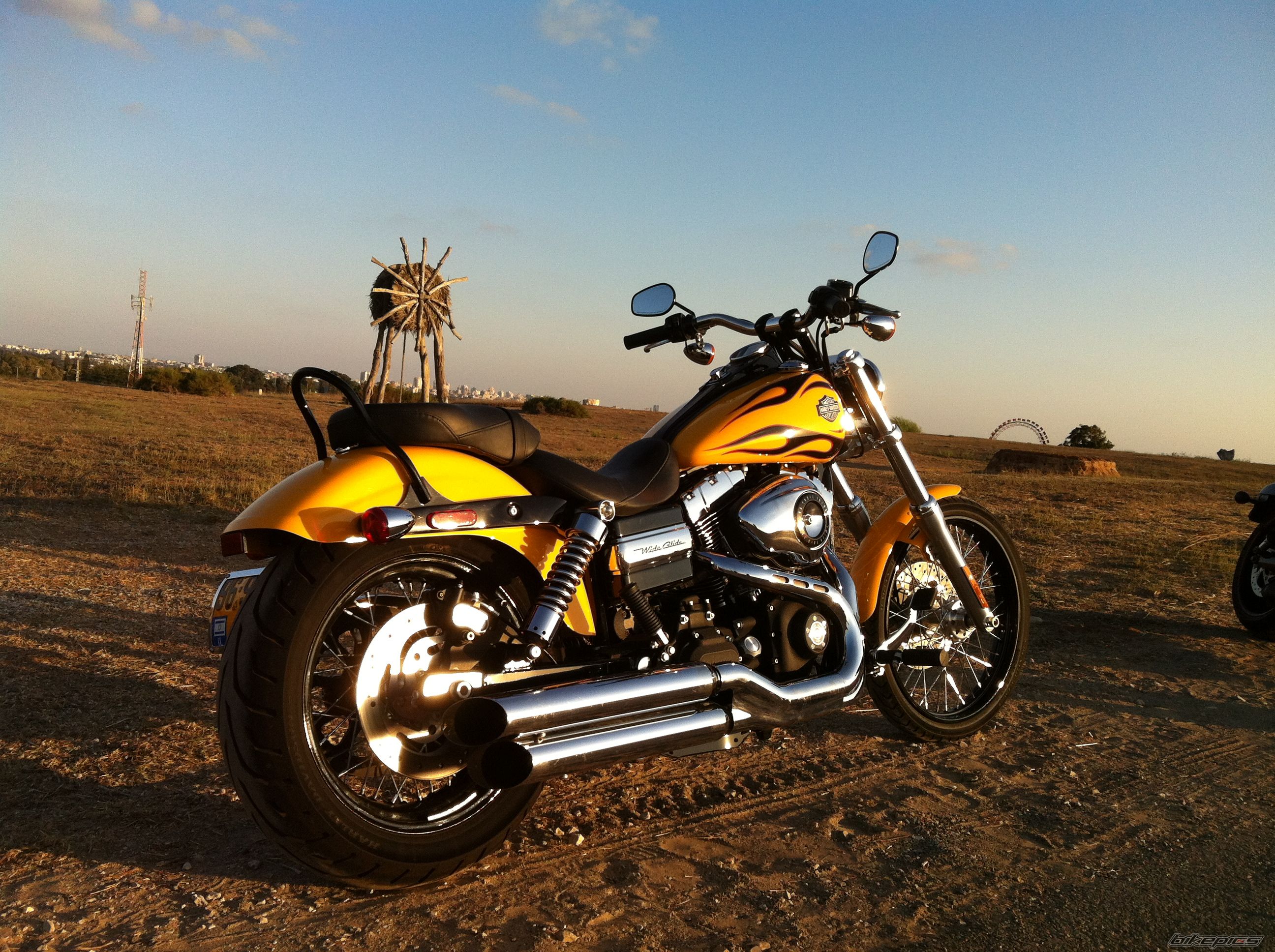 2011 HARLEY DAVIDSON FXDWGI DYNA WIDE GLIDE | Picture 2464295 motorcycle photo