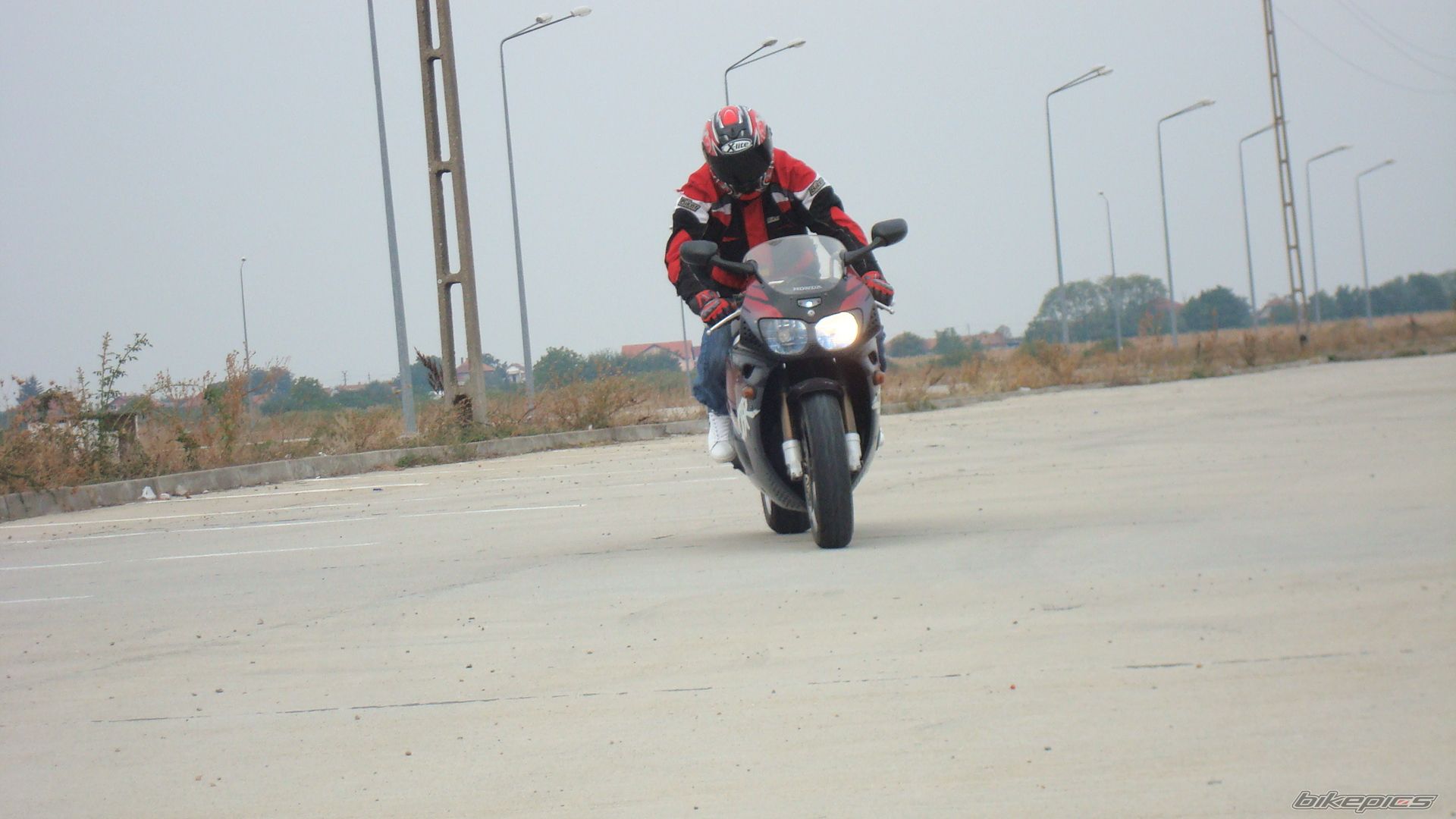 1995 HONDA CBR 900 | Picture 2465193 motorcycle photo