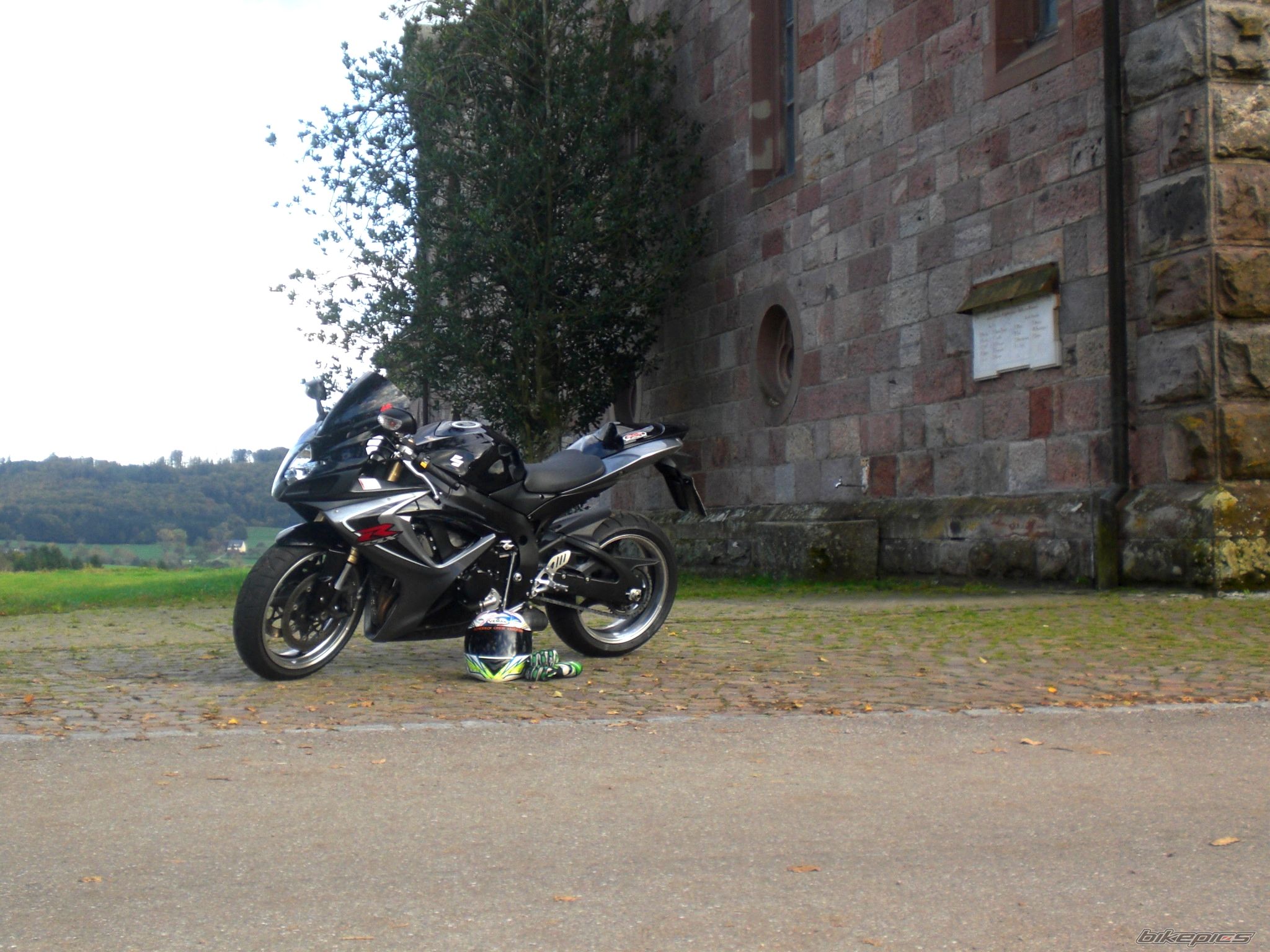 2006 SUZUKI GSX R 600 | Picture 2468100 motorcycle photo