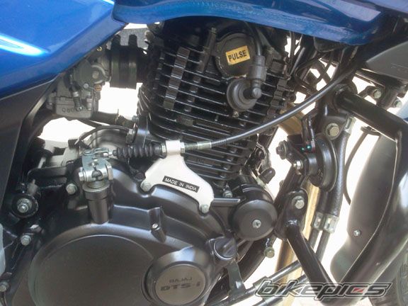 2012 BAJAJ PULSAR 220F | Picture 2468140 motorcycle photo