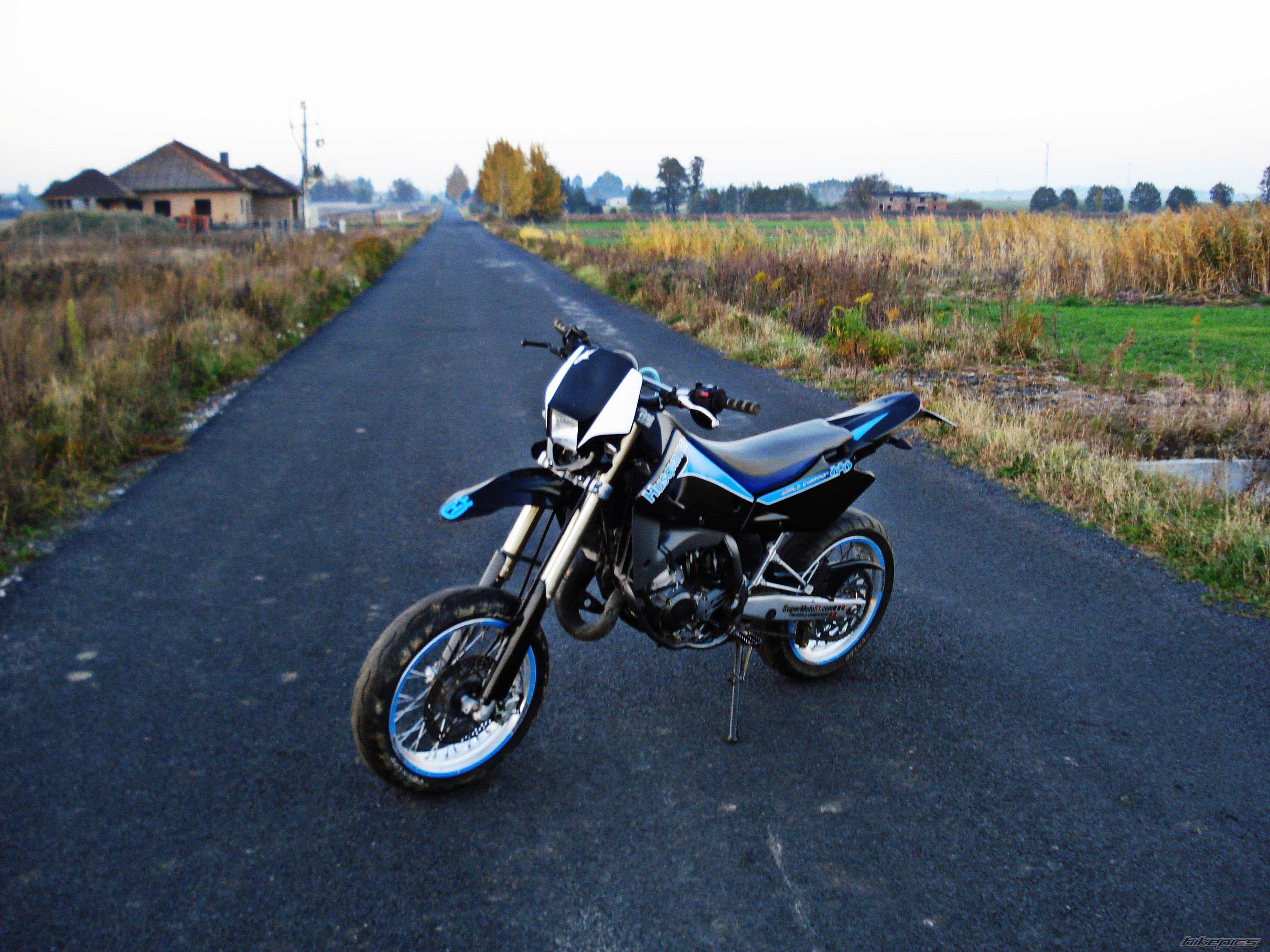2004 HUSQVARNA SM 125 S | Picture 2469984 motorcycle photo