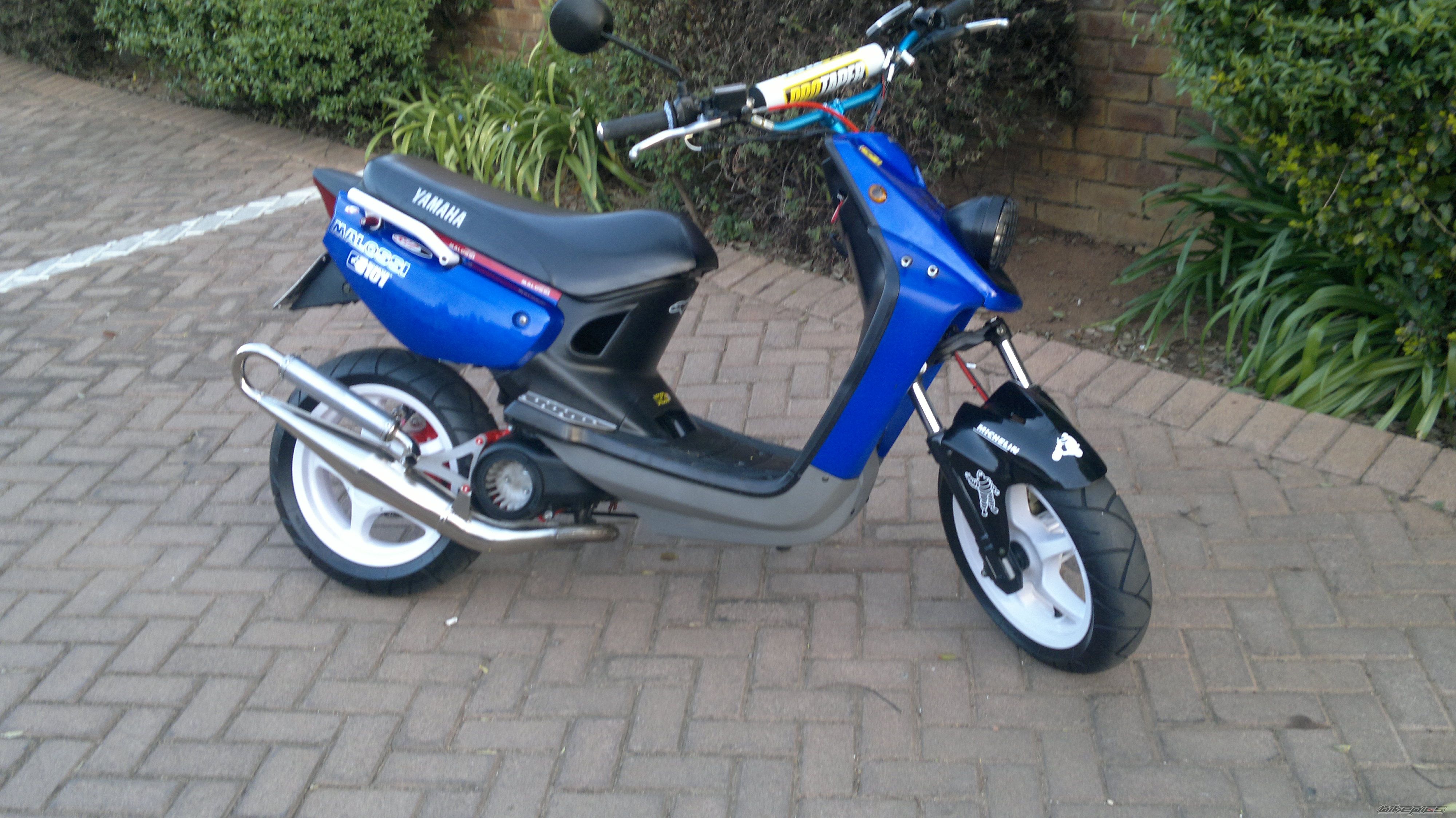2010 YAMAHA BWS 100 | Picture 2471734 motorcycle photo