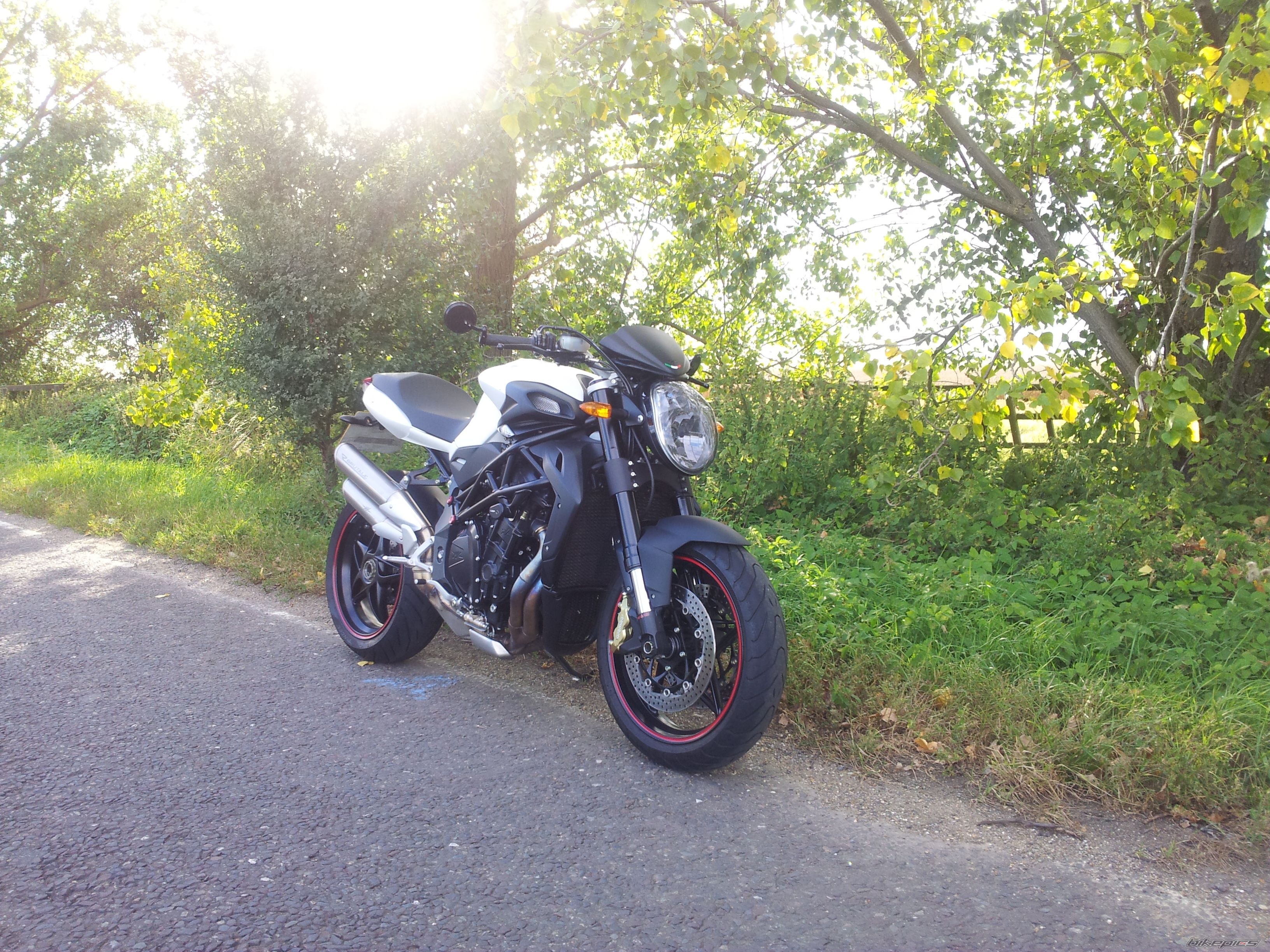 2011 MV AGUSTA BRUTALE 920 | Picture 2471849 motorcycle photo