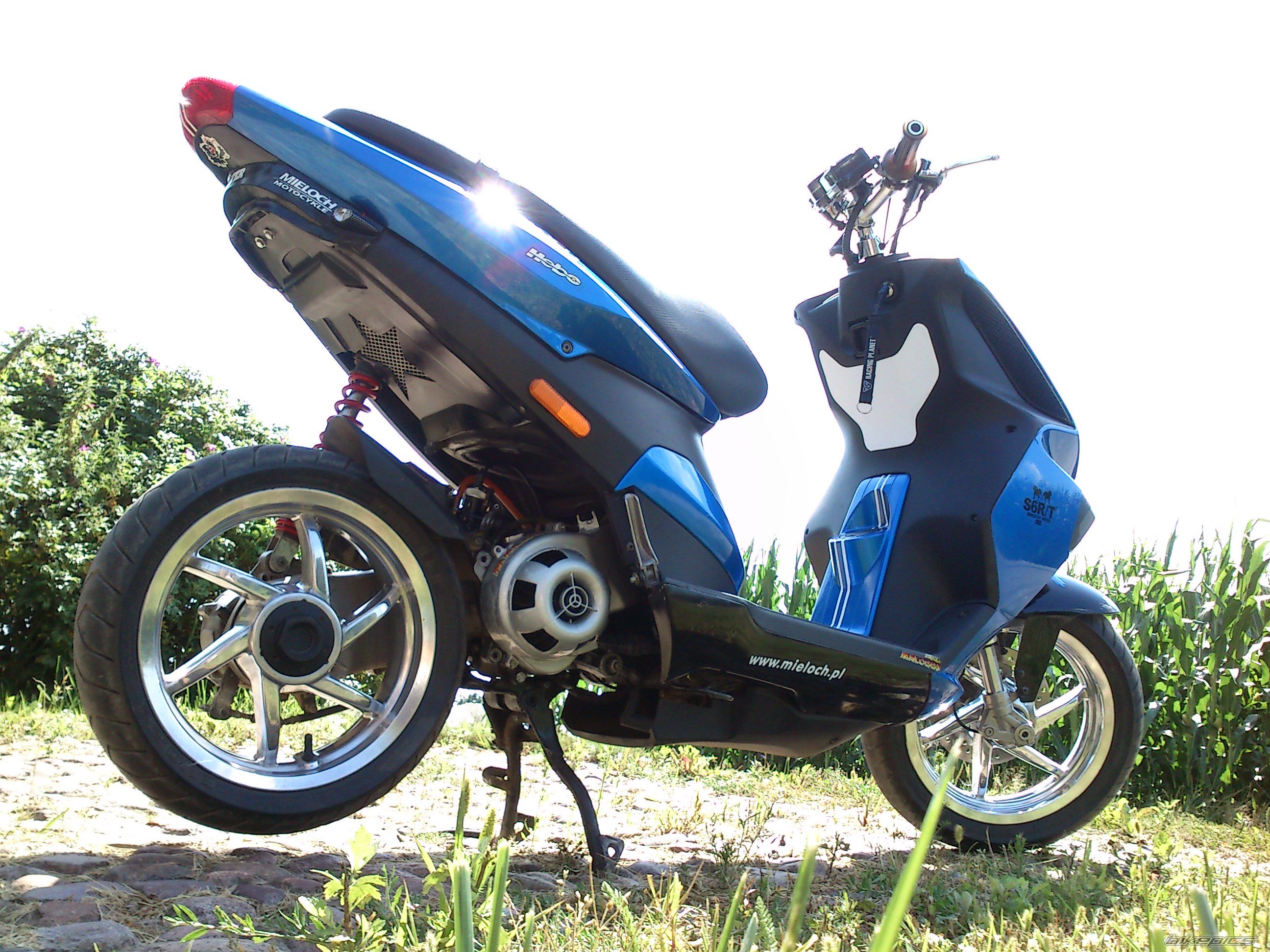 2005 PIAGGIO NRG POWER | Picture 2471894 motorcycle photo