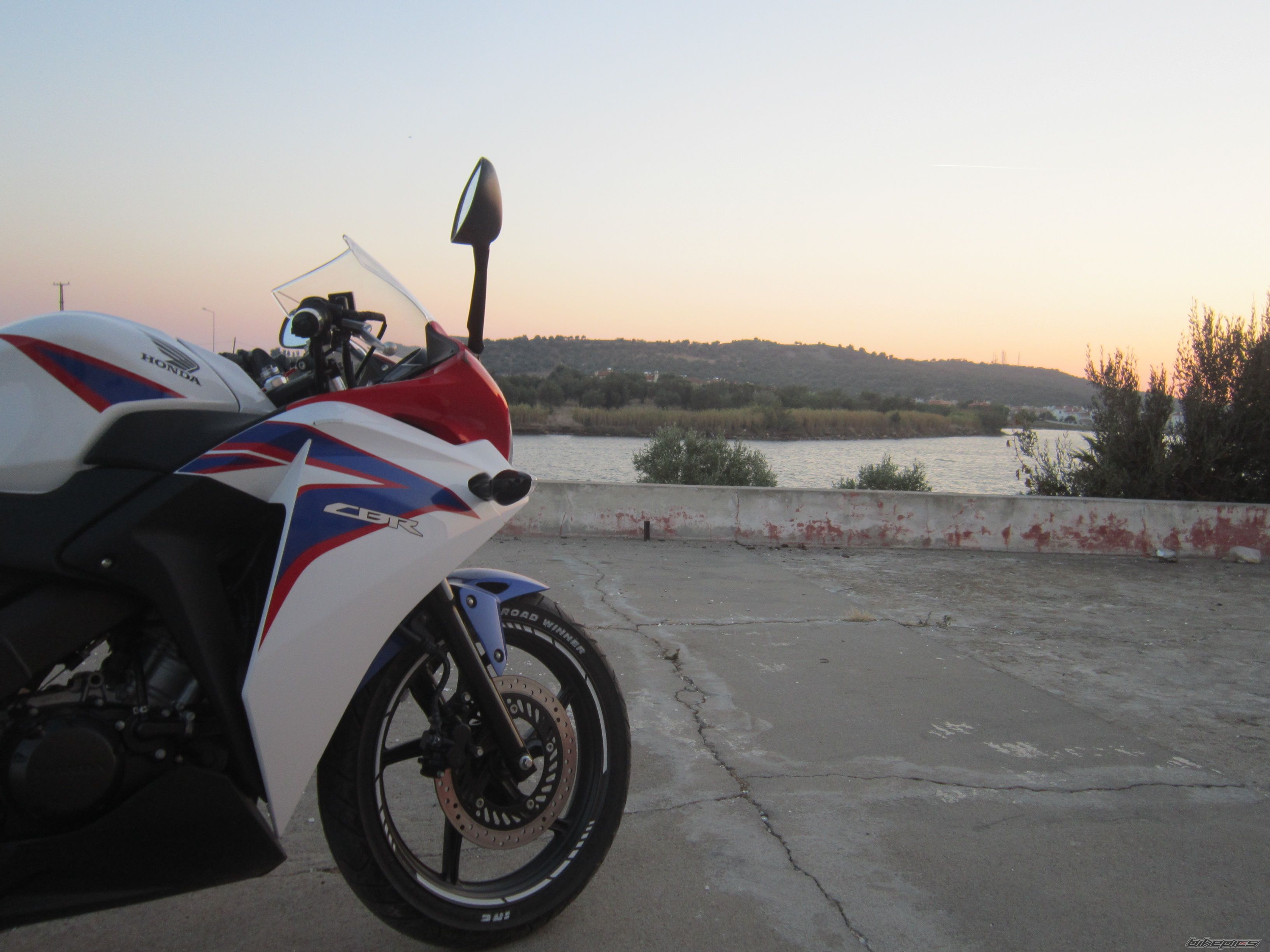 2012 HONDA CBR 125 | Picture 2472704 motorcycle photo
