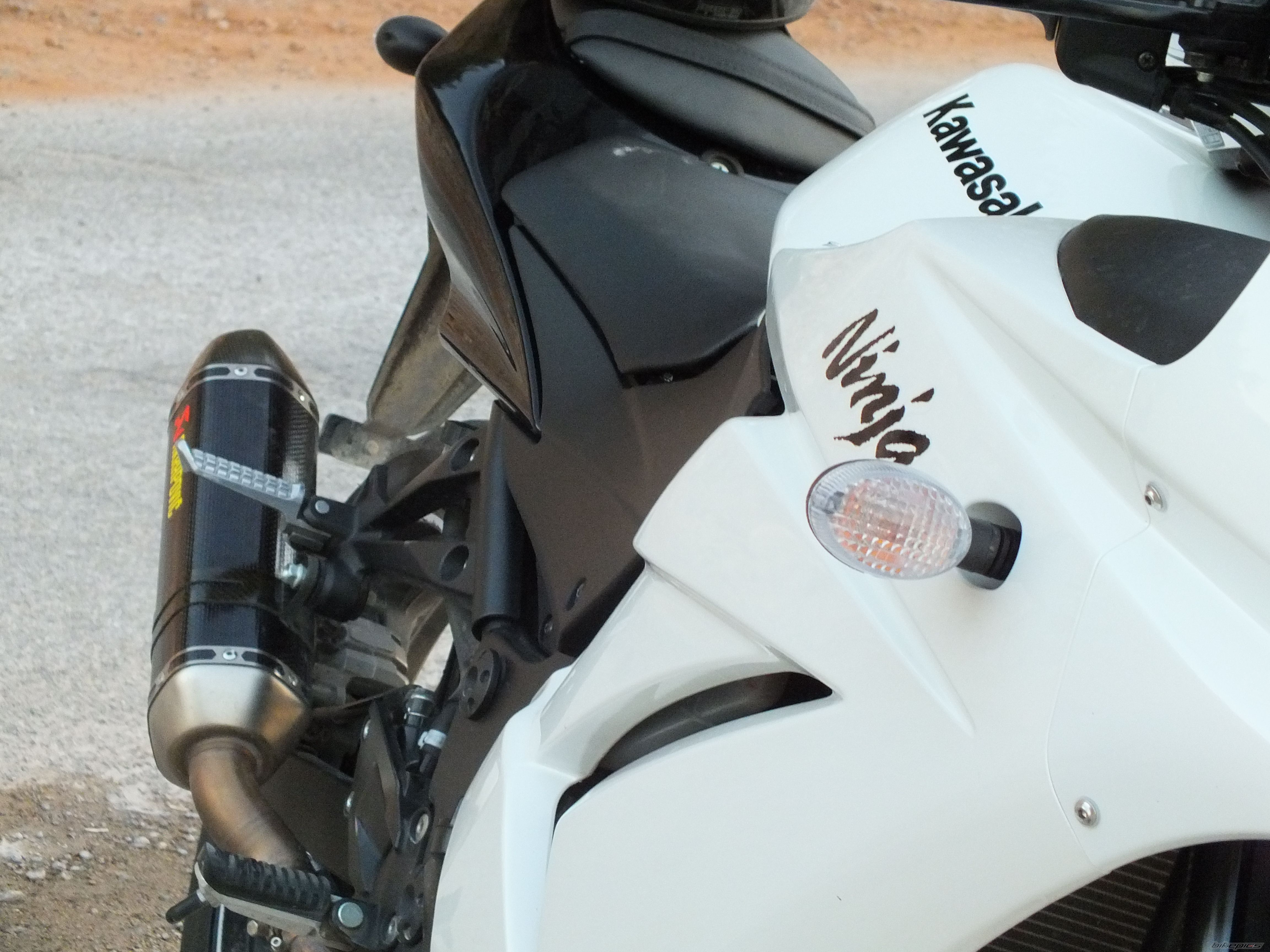 2011 KAWASAKI NINJA 250R | Picture 2473682 motorcycle photo