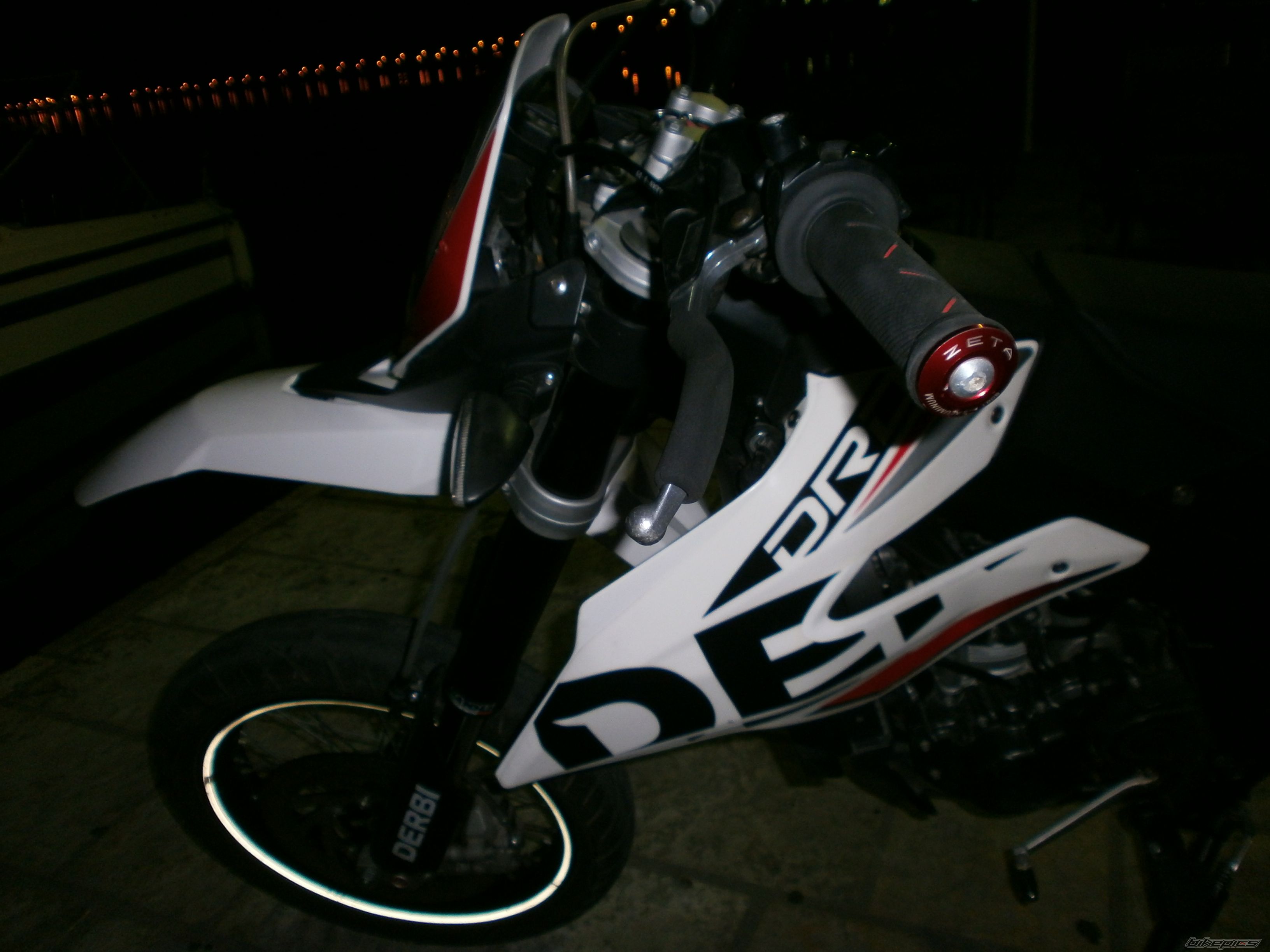 2009 DERBI SENDA DRD 125 | Picture 2473706 motorcycle photo