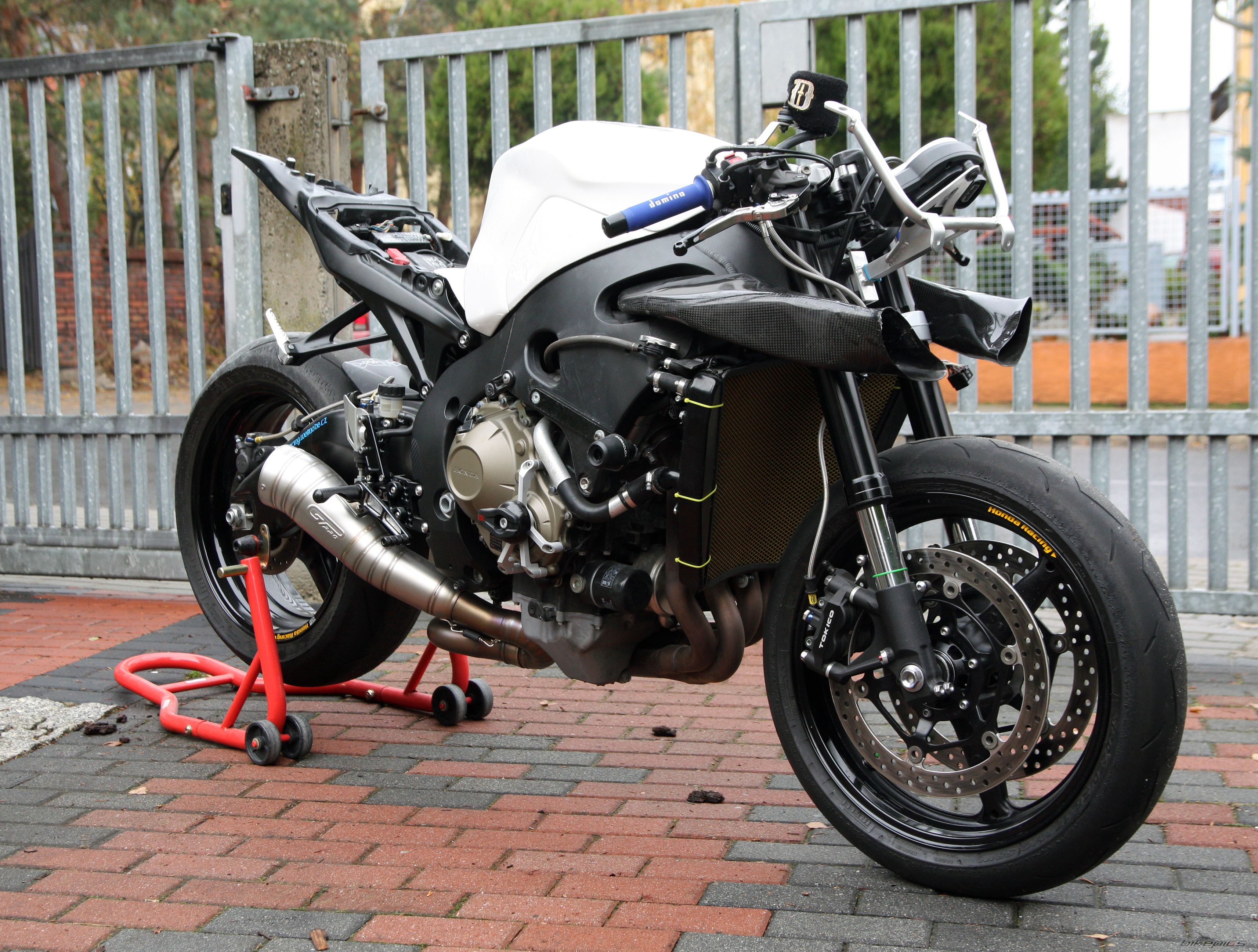 2008 HONDA CBR 1000  RR | Picture 2474299 motorcycle photo
