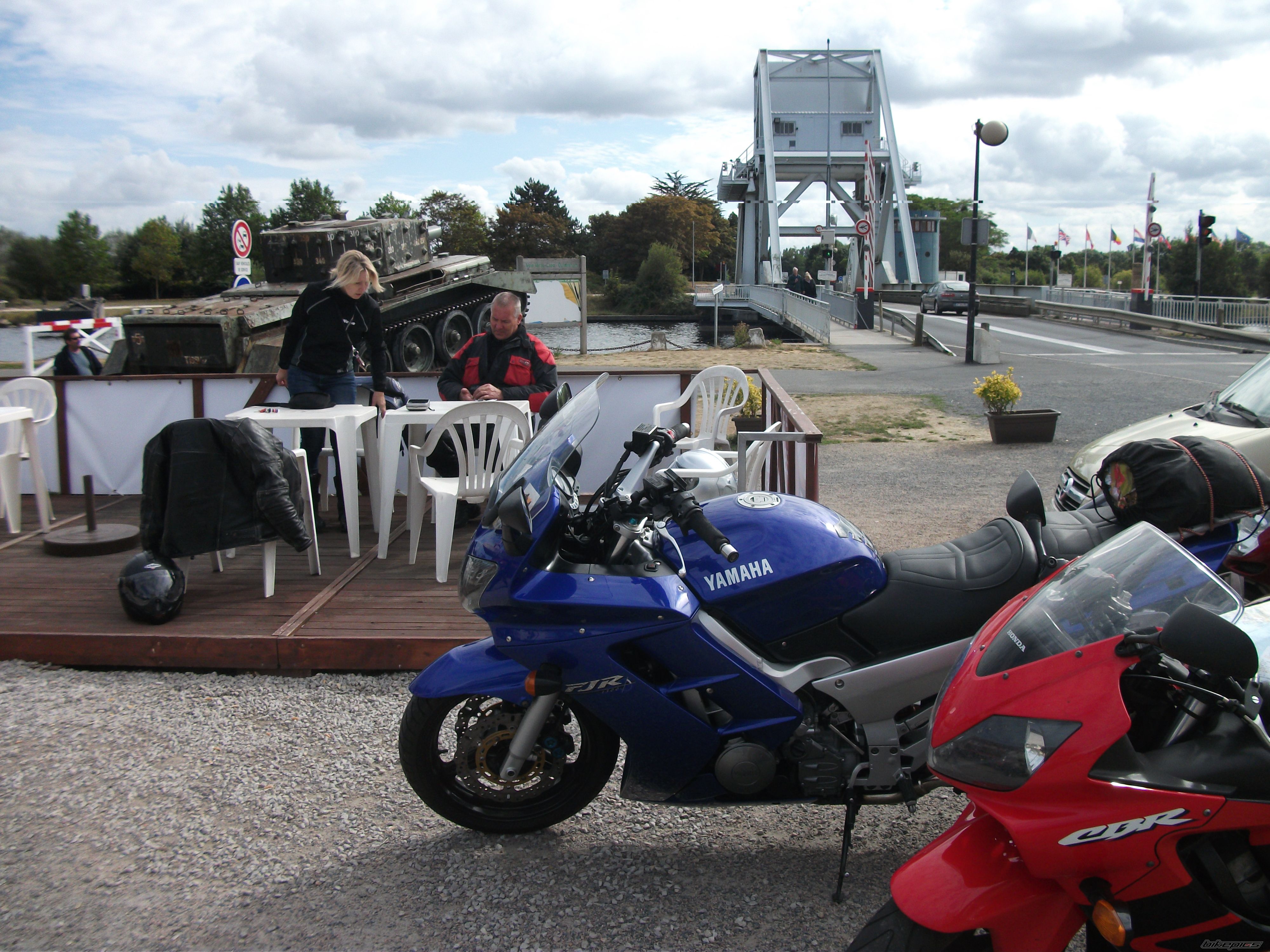 2001 YAMAHA FJR 1300 | Picture 2475551 motorcycle photo
