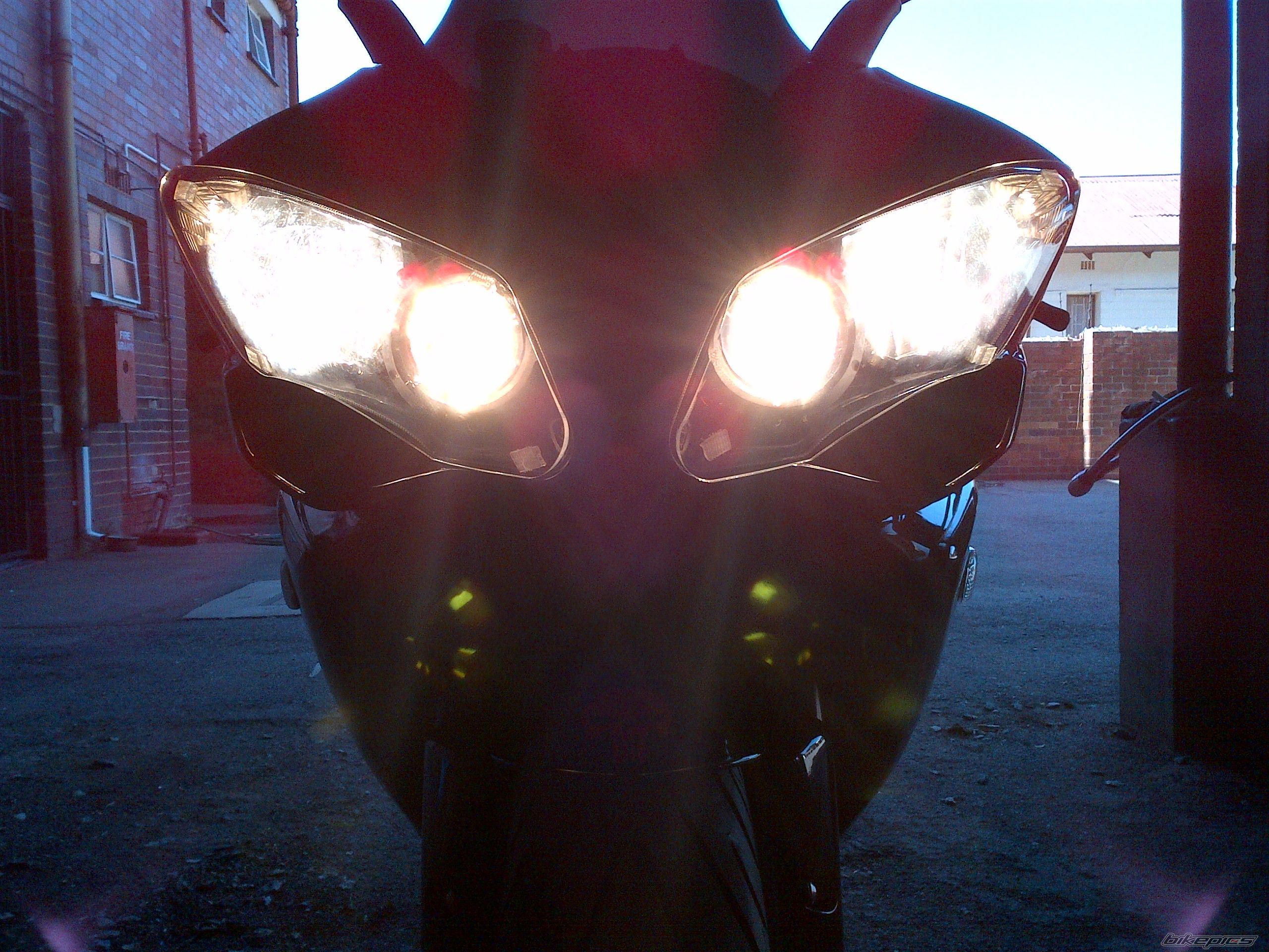 2007 YAMAHA YZF R1 | Picture 2477171 motorcycle photo