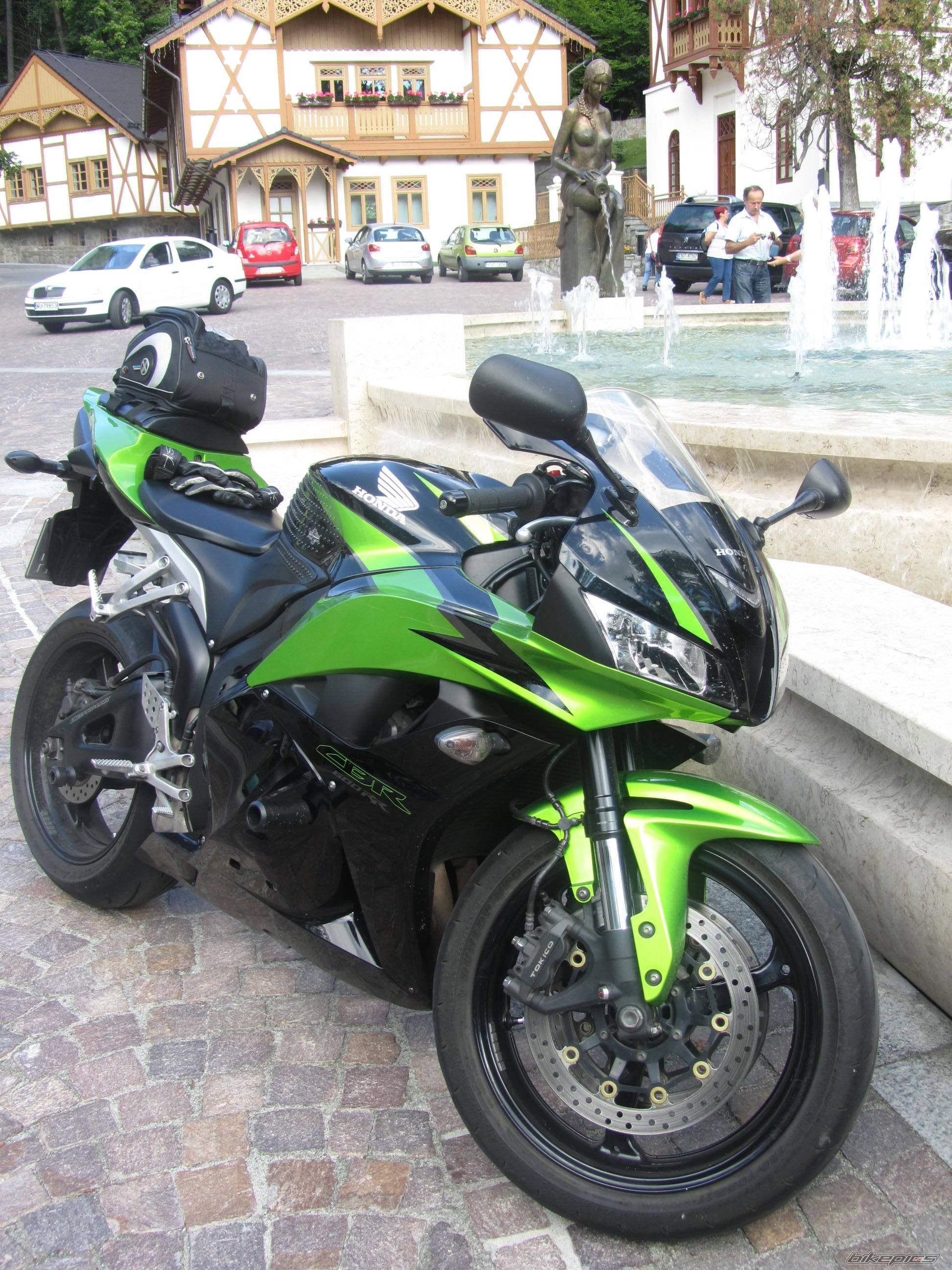 2009 HONDA CBR 600 RR | Picture 2477512 motorcycle photo
