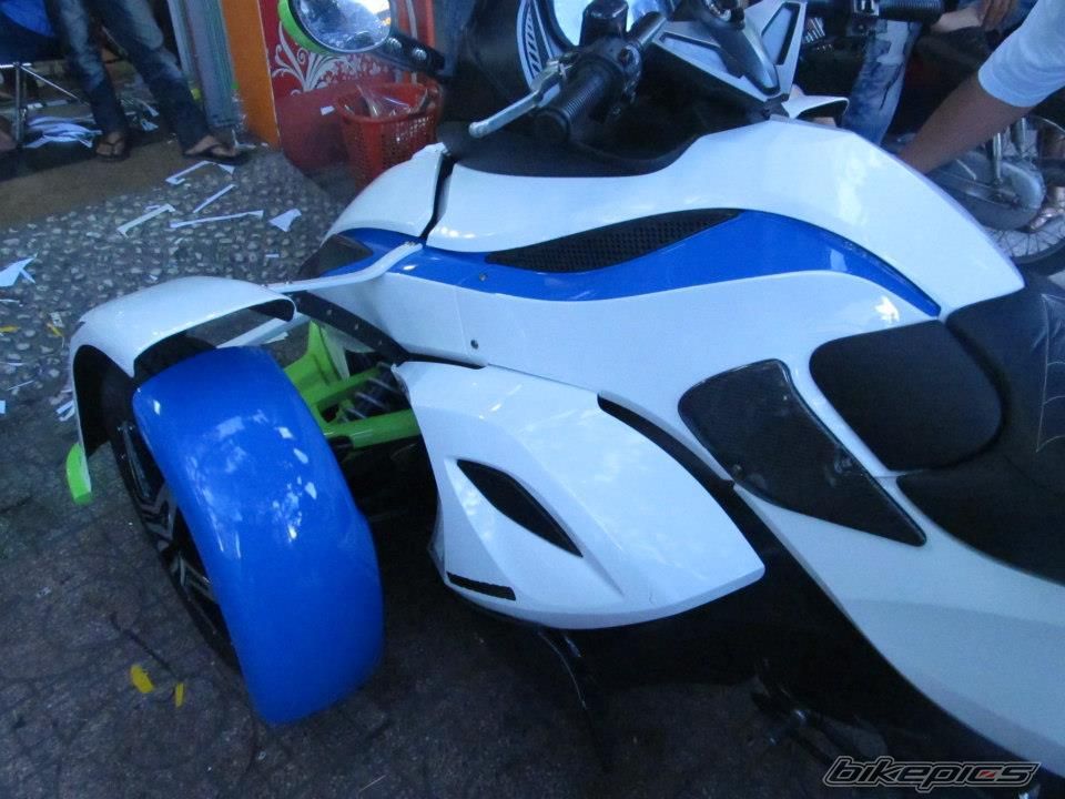 2011 CAN AM SPYDER RS | Picture 2477783 motorcycle photo
