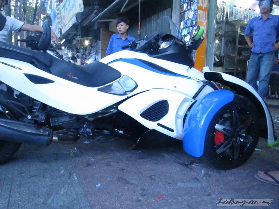 2011 CAN AM SPYDER RS | Picture 2477792 motorcycle photo