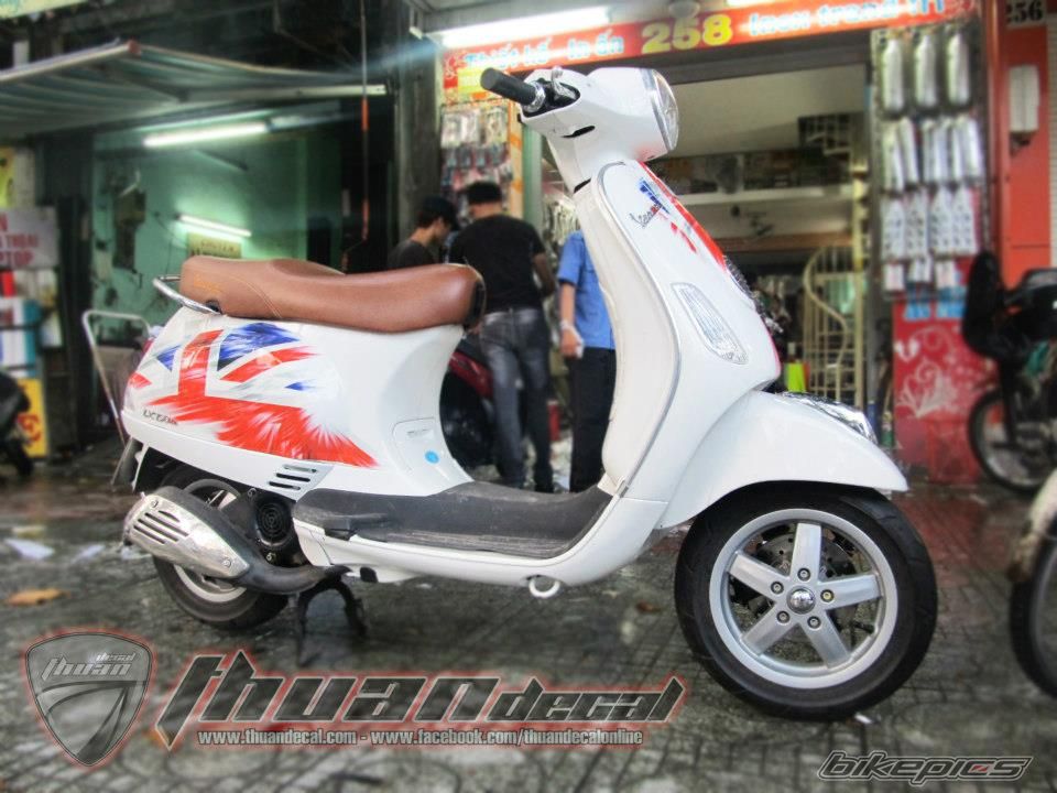 2011 VESPA LX 125 | Picture 2477804 motorcycle photo