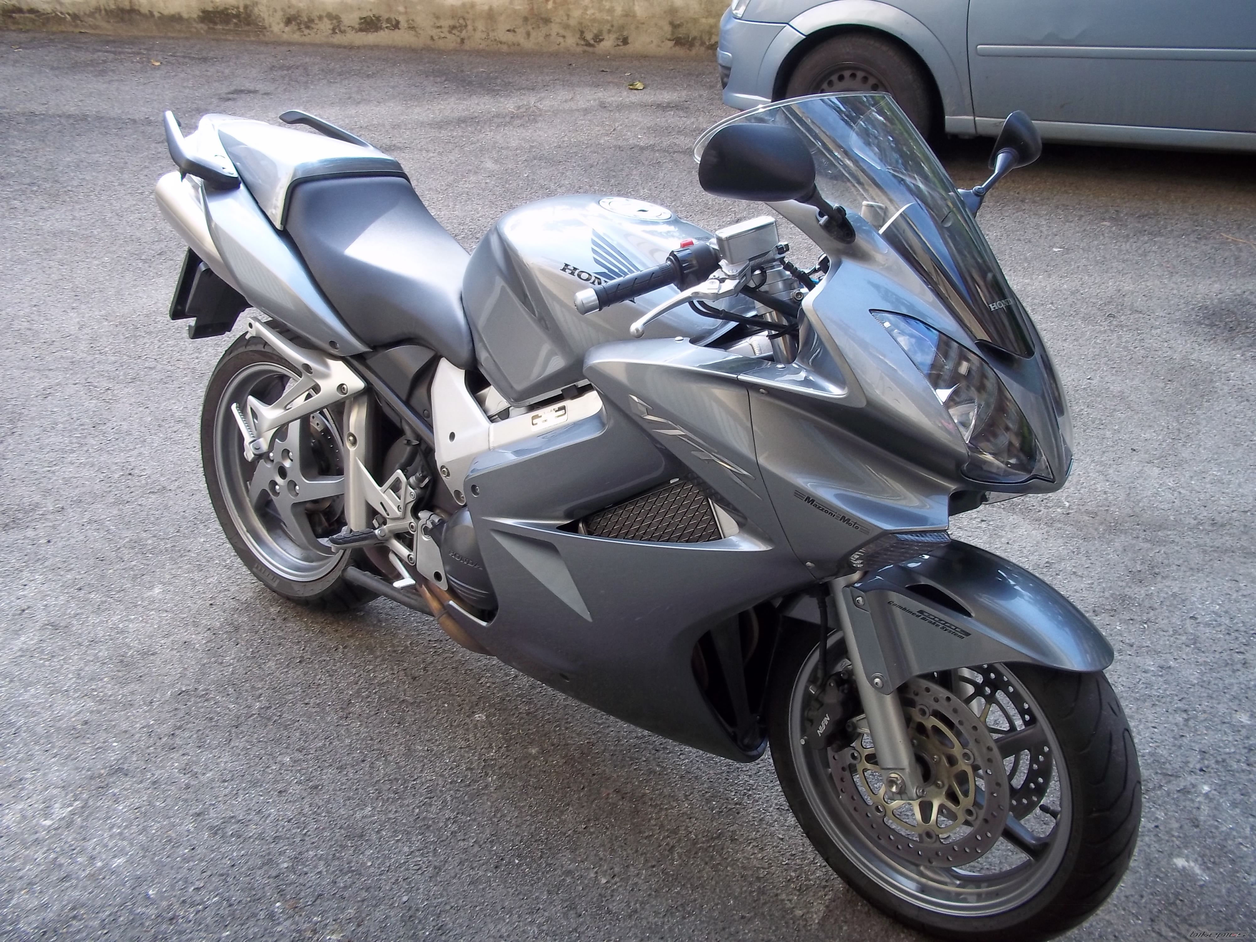 2008 HONDA VFR 800 VTEC | Picture 2478065 motorcycle photo