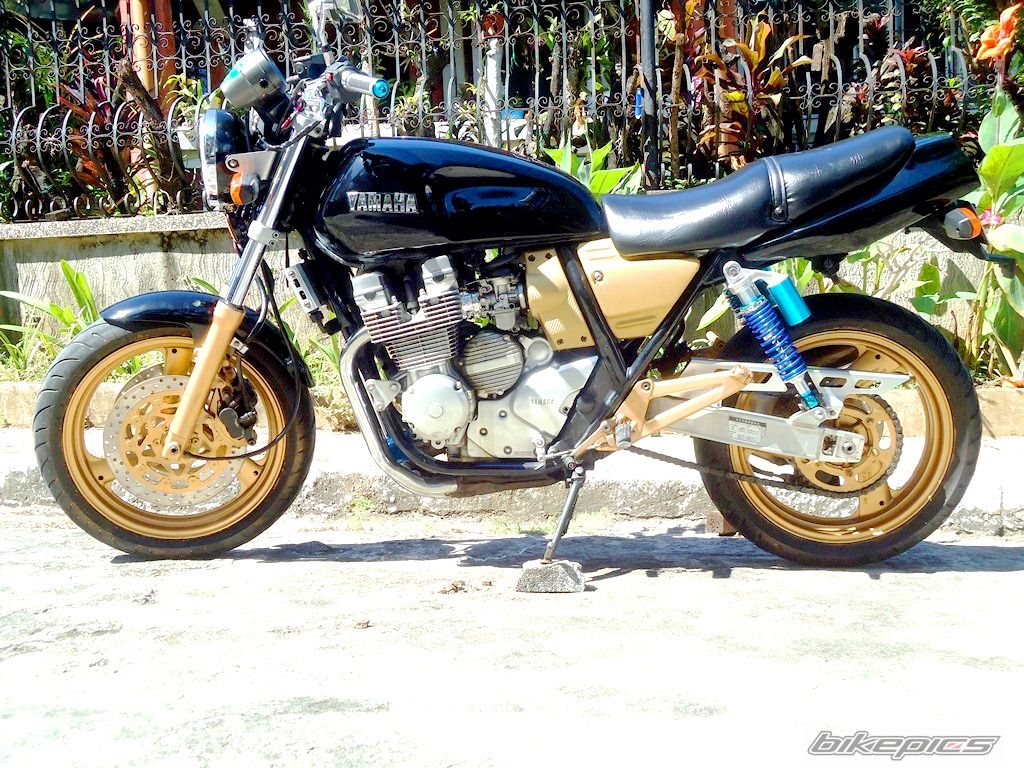 2012 YAMAHA XJR 400 | Picture 2478341 motorcycle photo