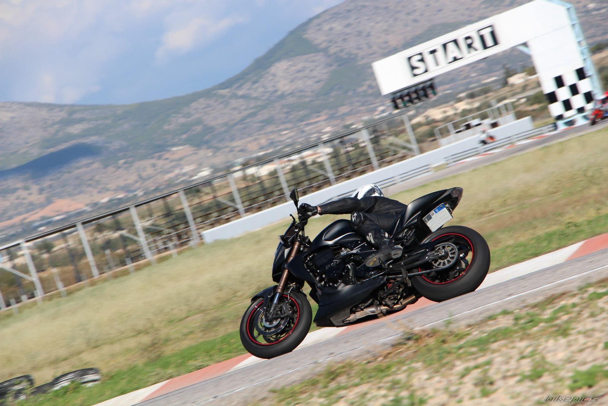 2011 KAWASAKI Z 750 R | Picture 2478343 motorcycle photo